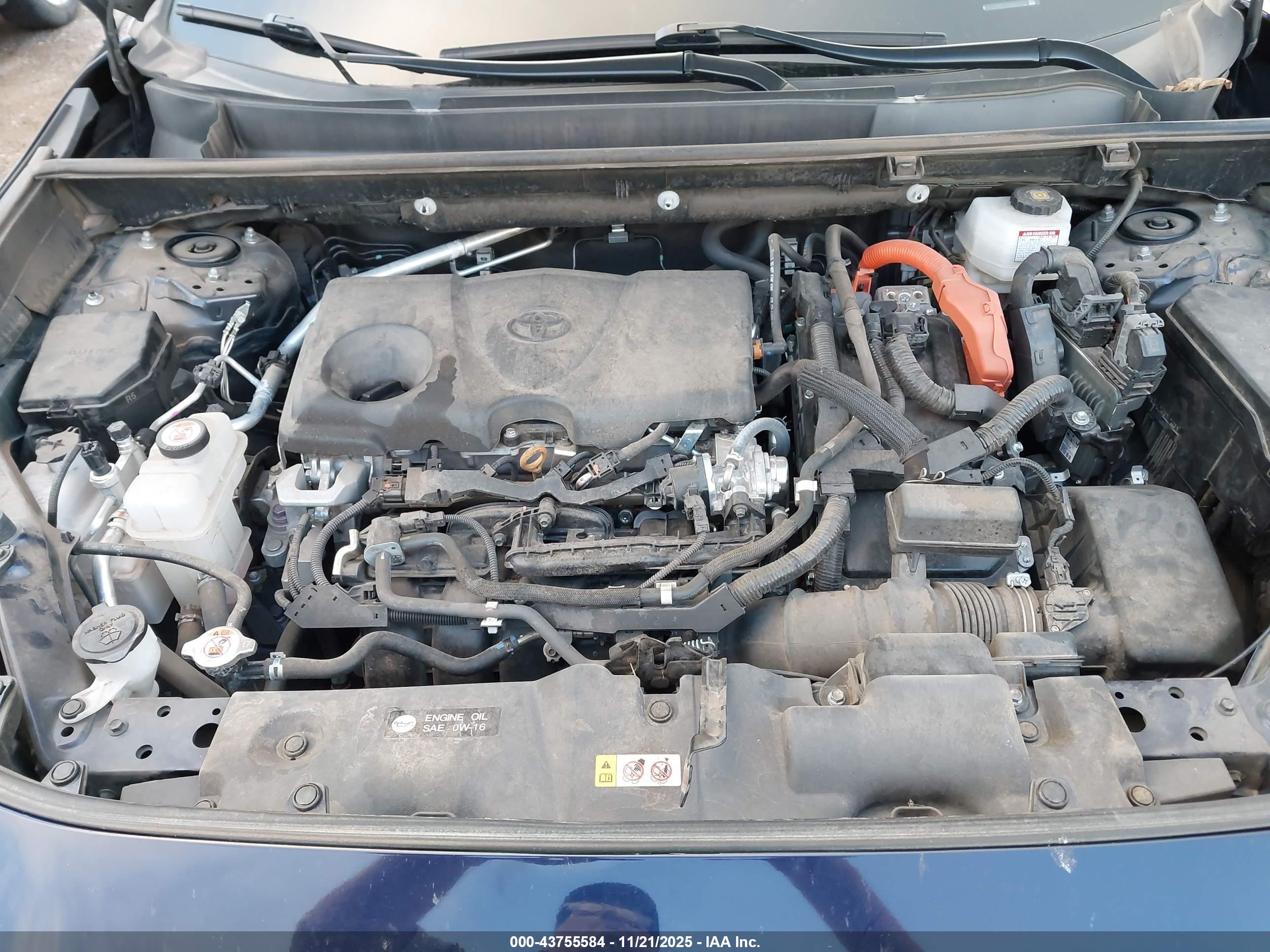 TOYOTA RAV4 image 10