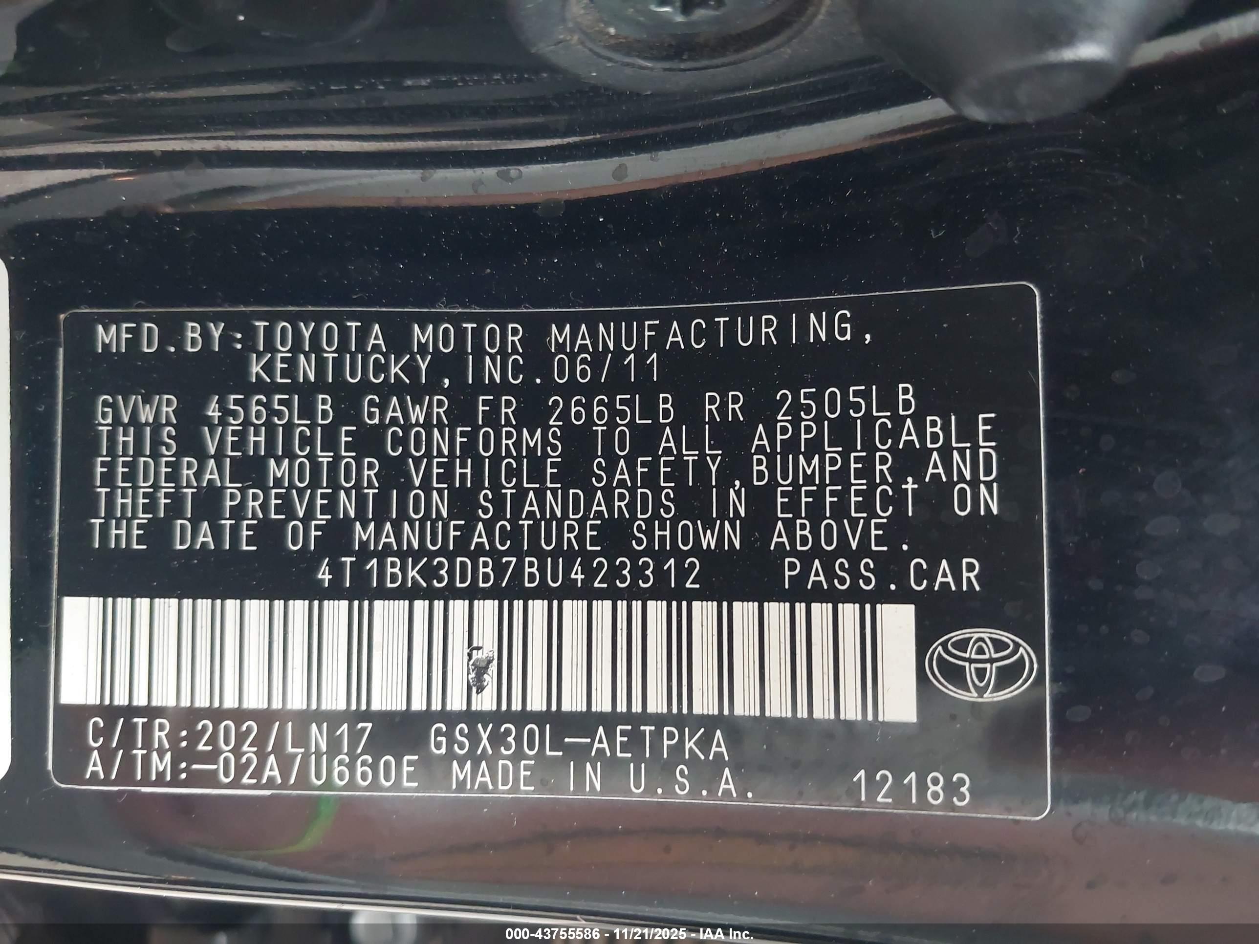 TOYOTA AVALON image 9