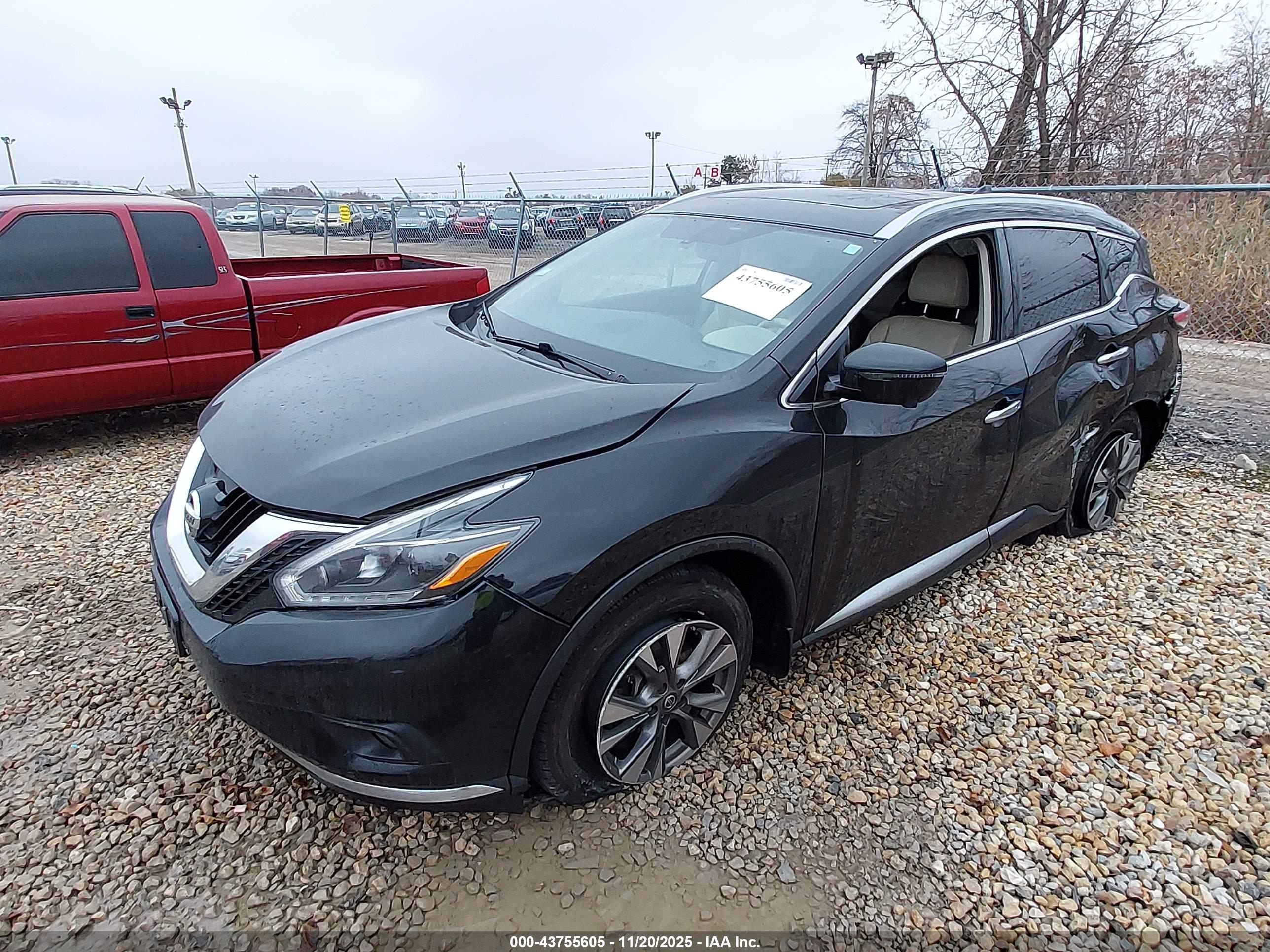 NISSAN MURANO image 2