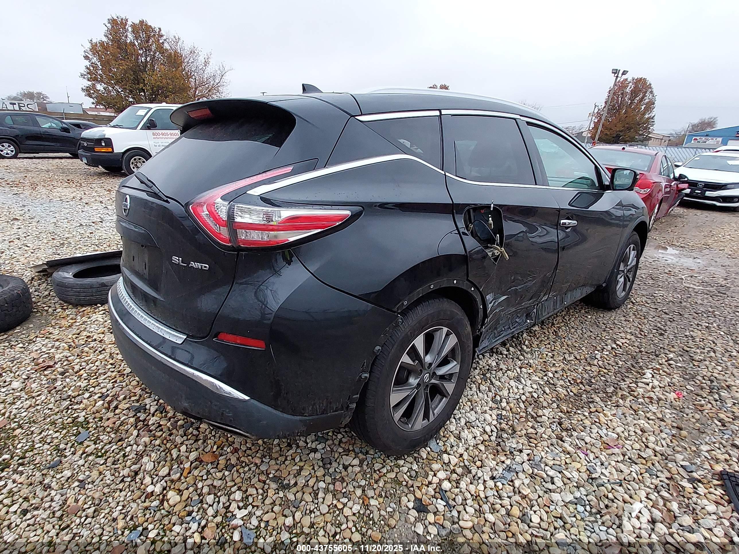 NISSAN MURANO image 4