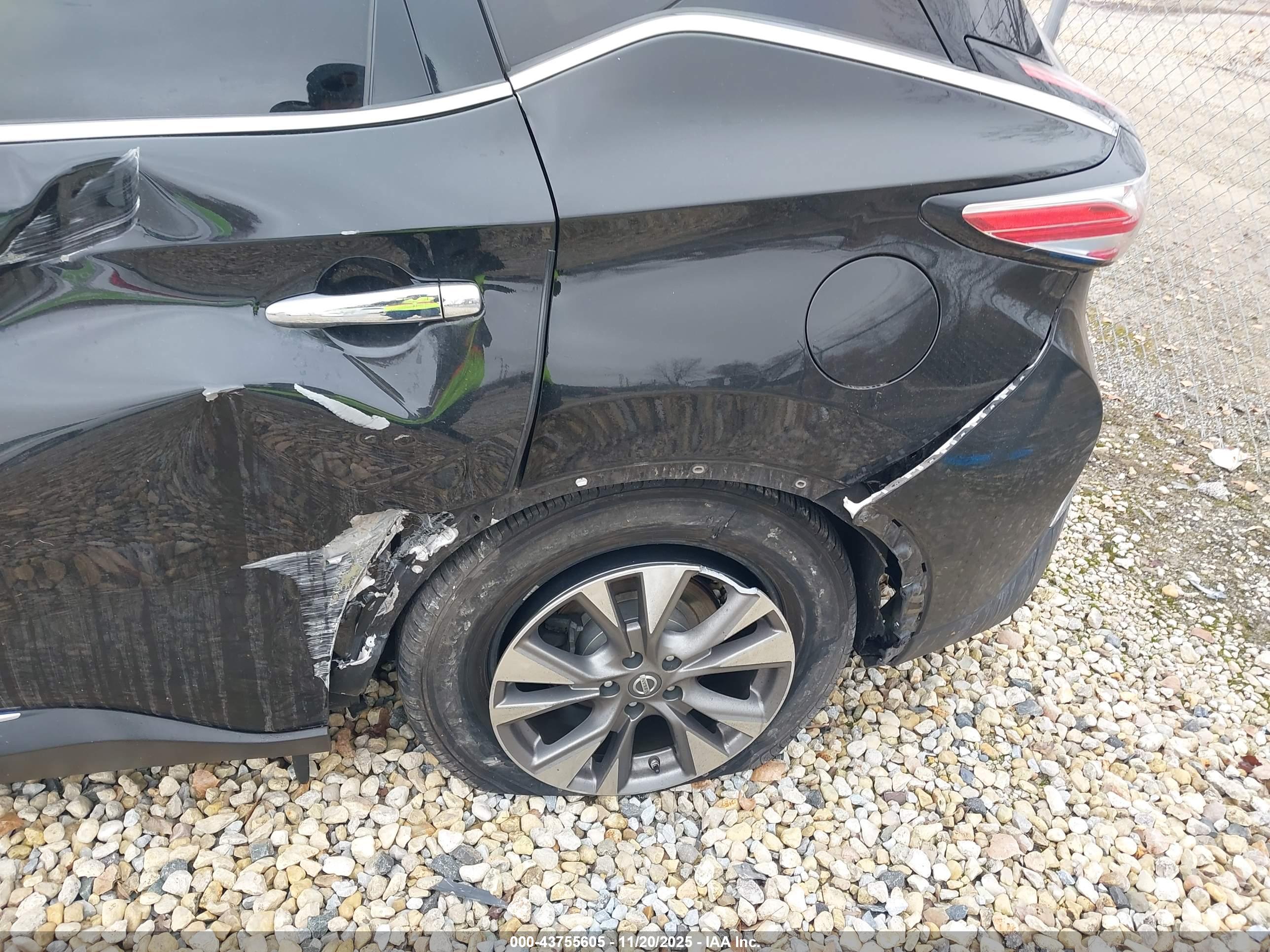 NISSAN MURANO image 6