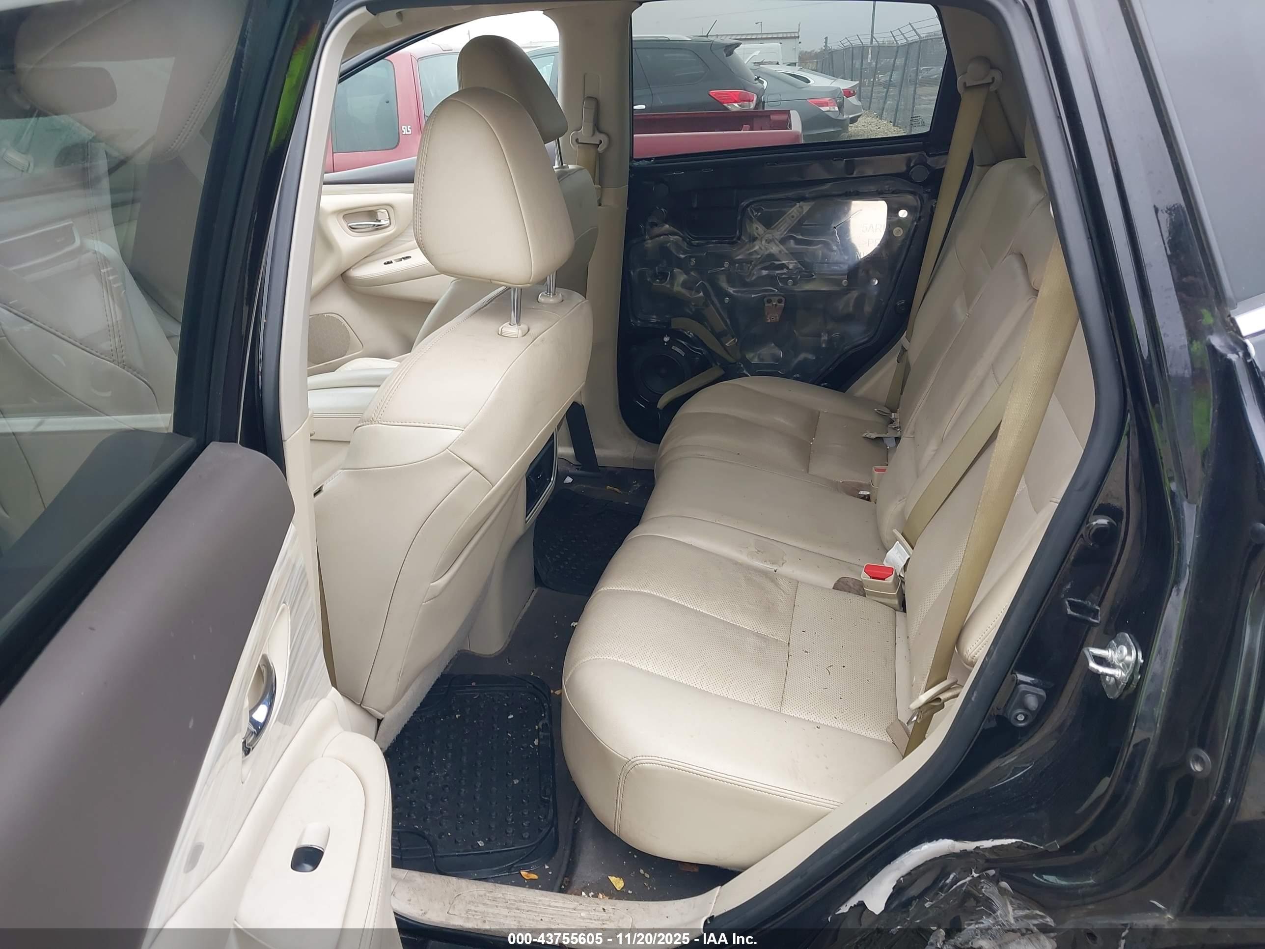 NISSAN MURANO image 8