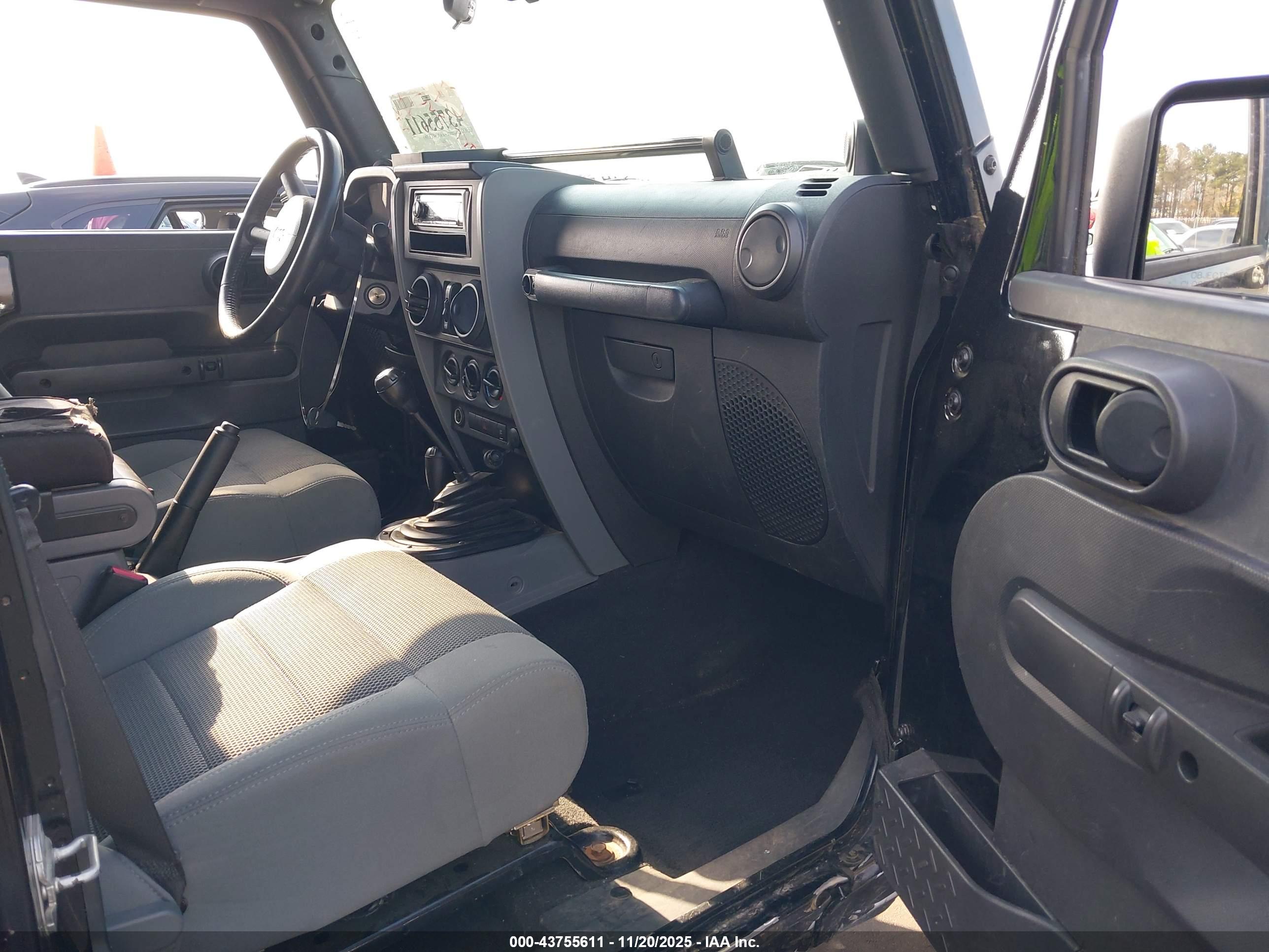JEEP WRANGLER image 5