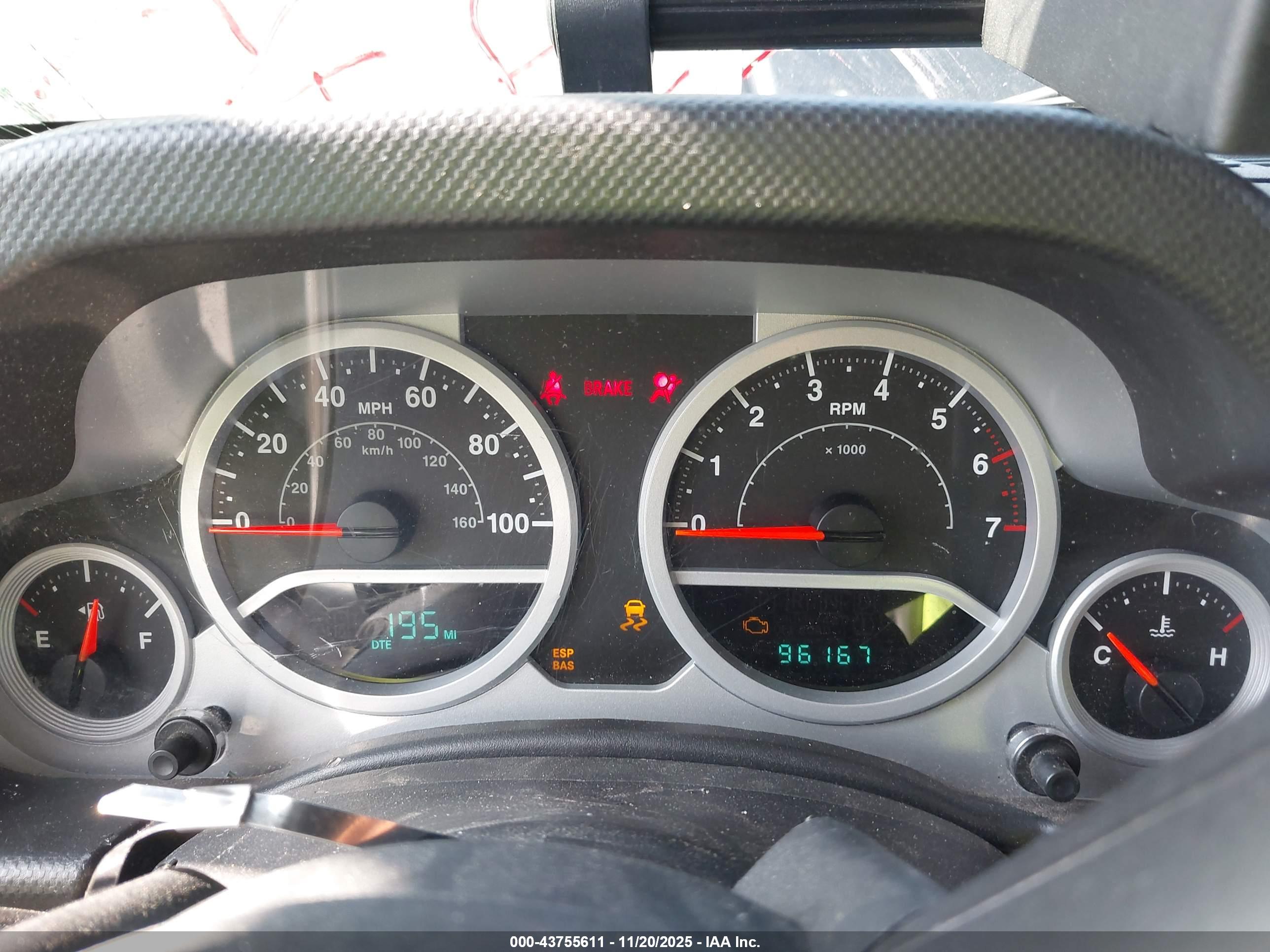 JEEP WRANGLER image 7