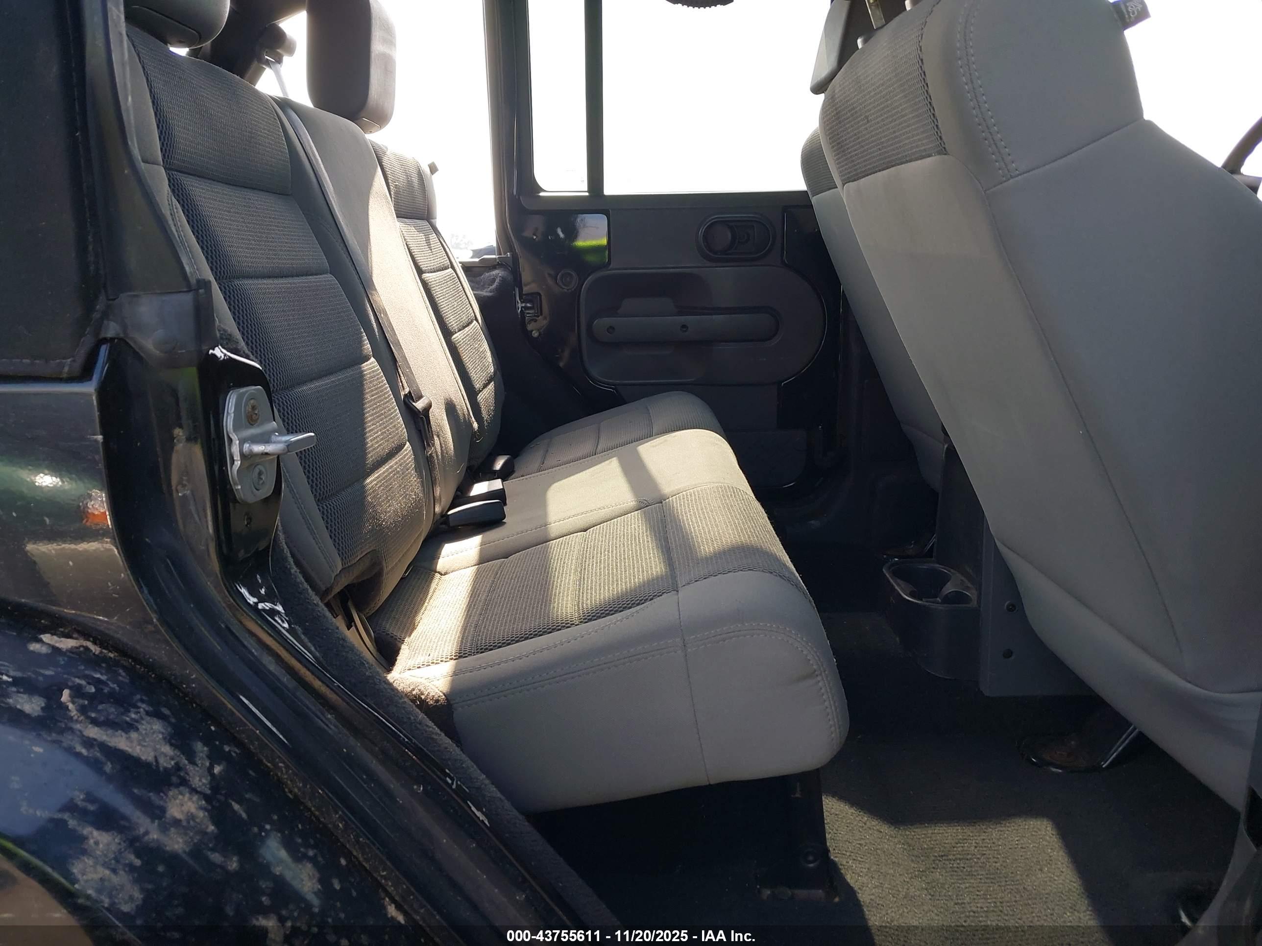 JEEP WRANGLER image 8