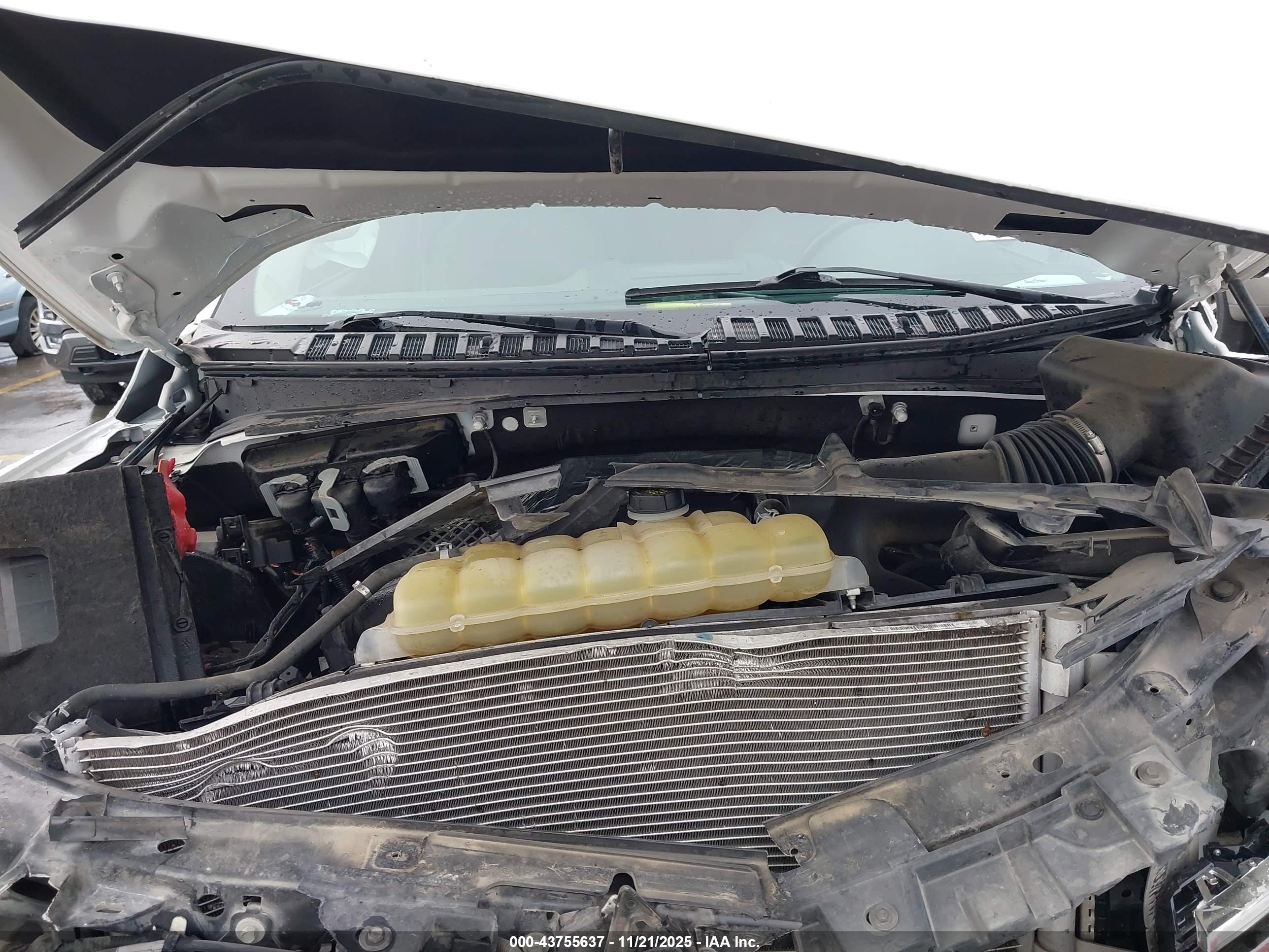 FORD EXPEDITION image 10