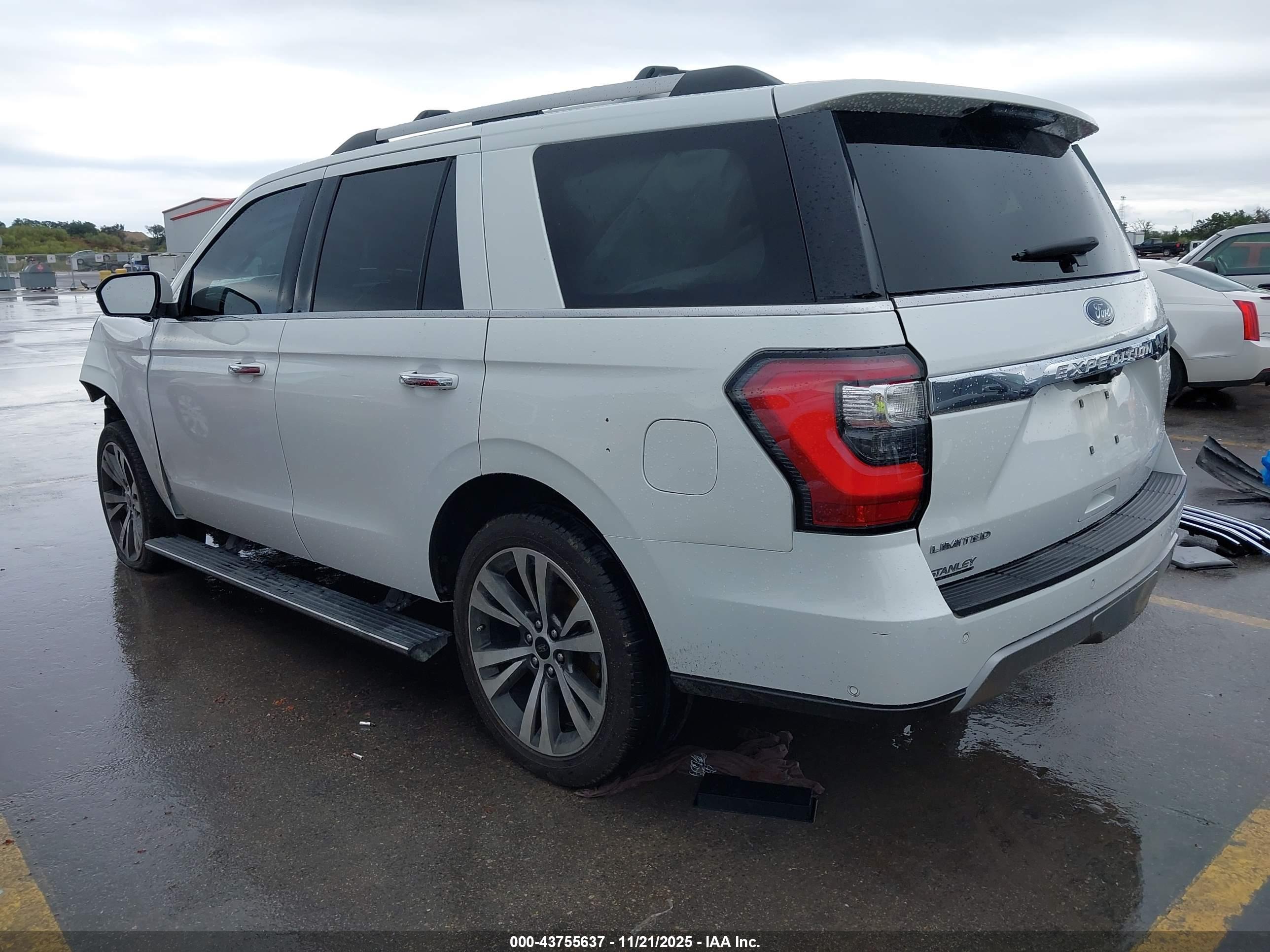FORD EXPEDITION image 3