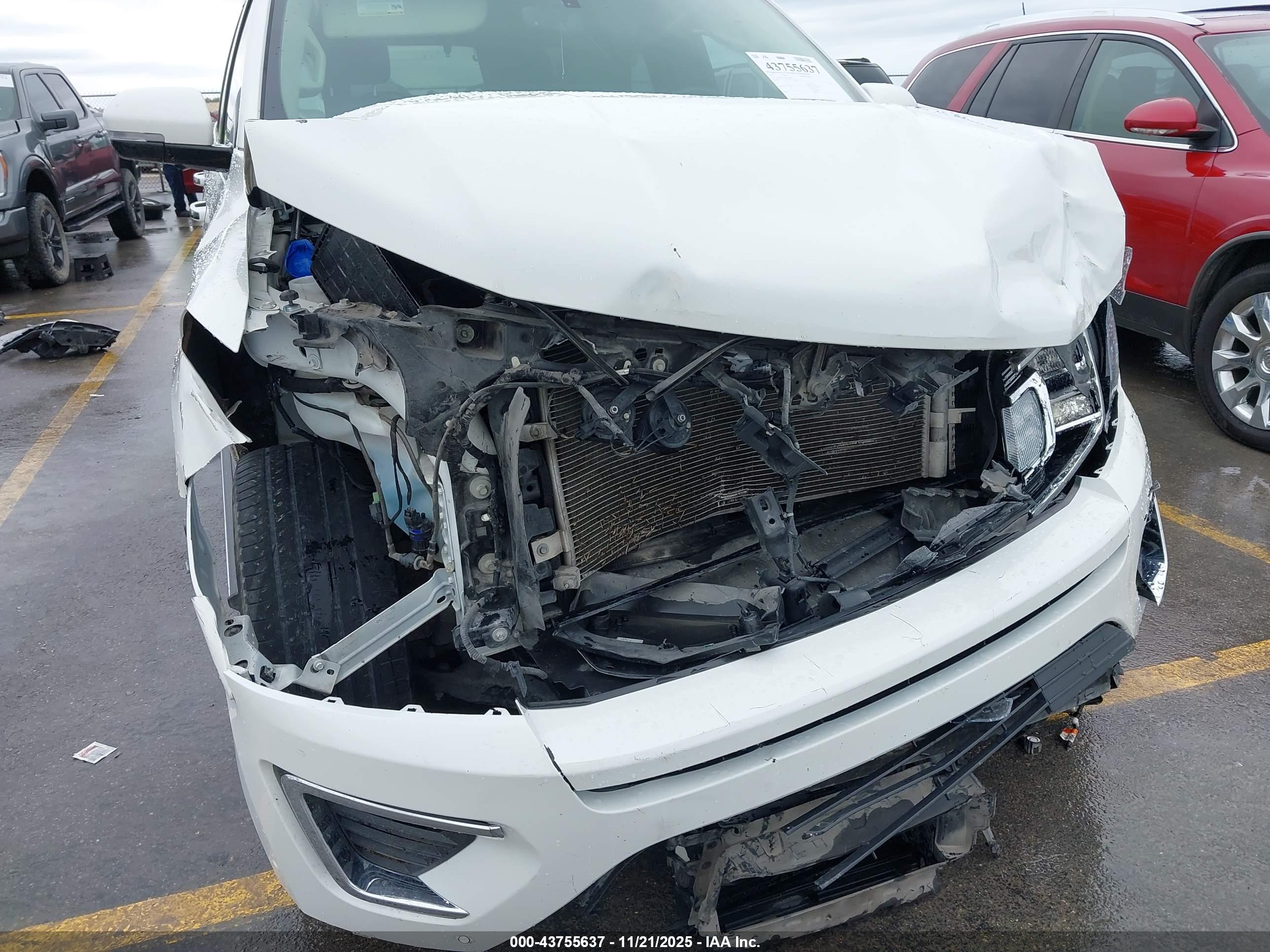 FORD EXPEDITION image 6
