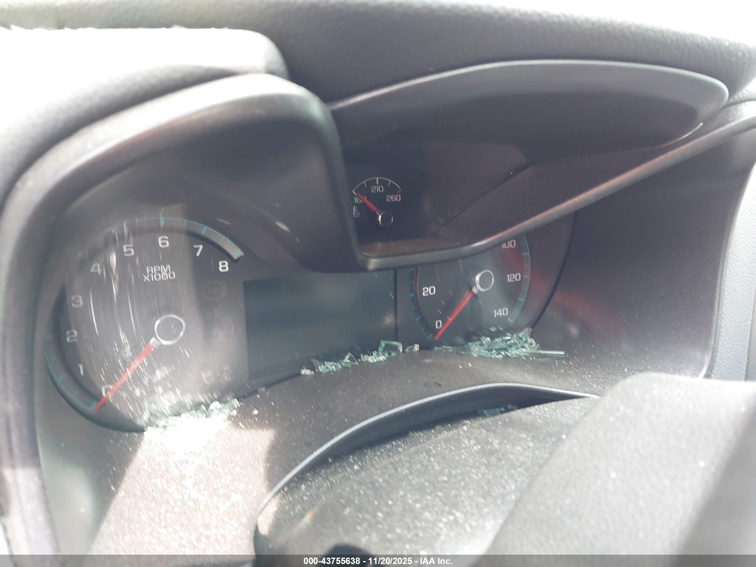 CHEVROLET COLORADO image 7