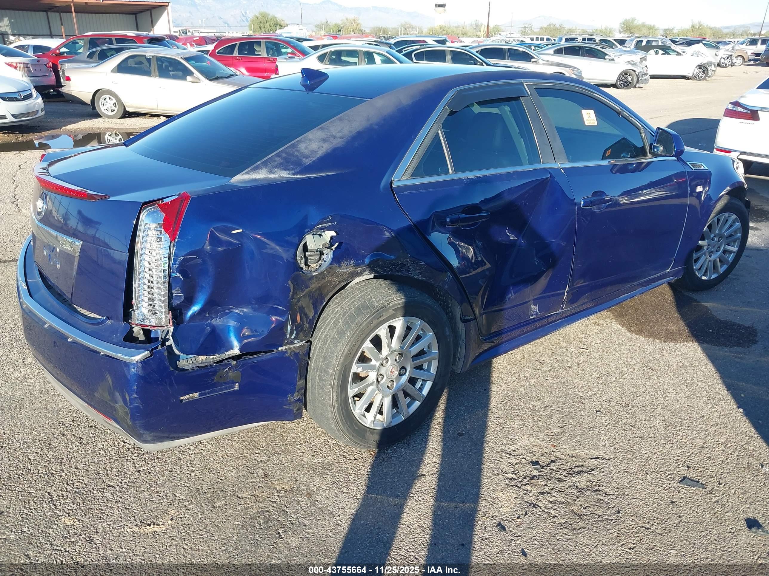 CADILLAC CTS image 4