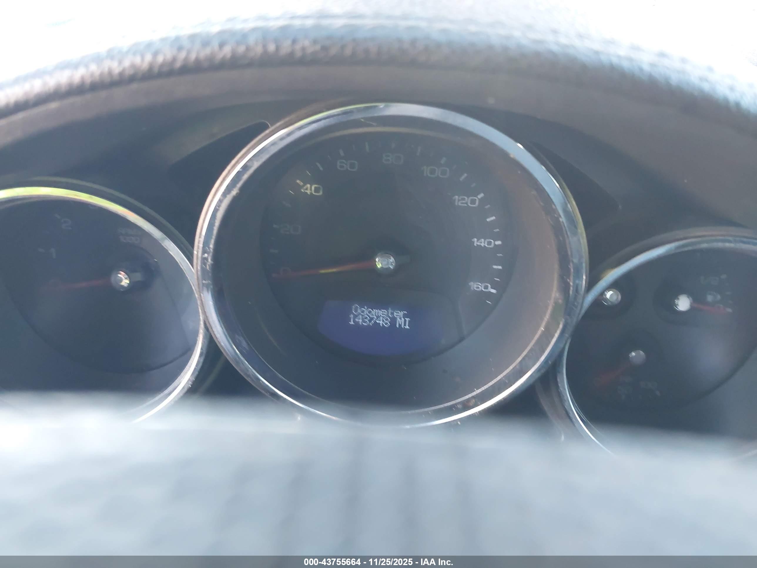 CADILLAC CTS image 7