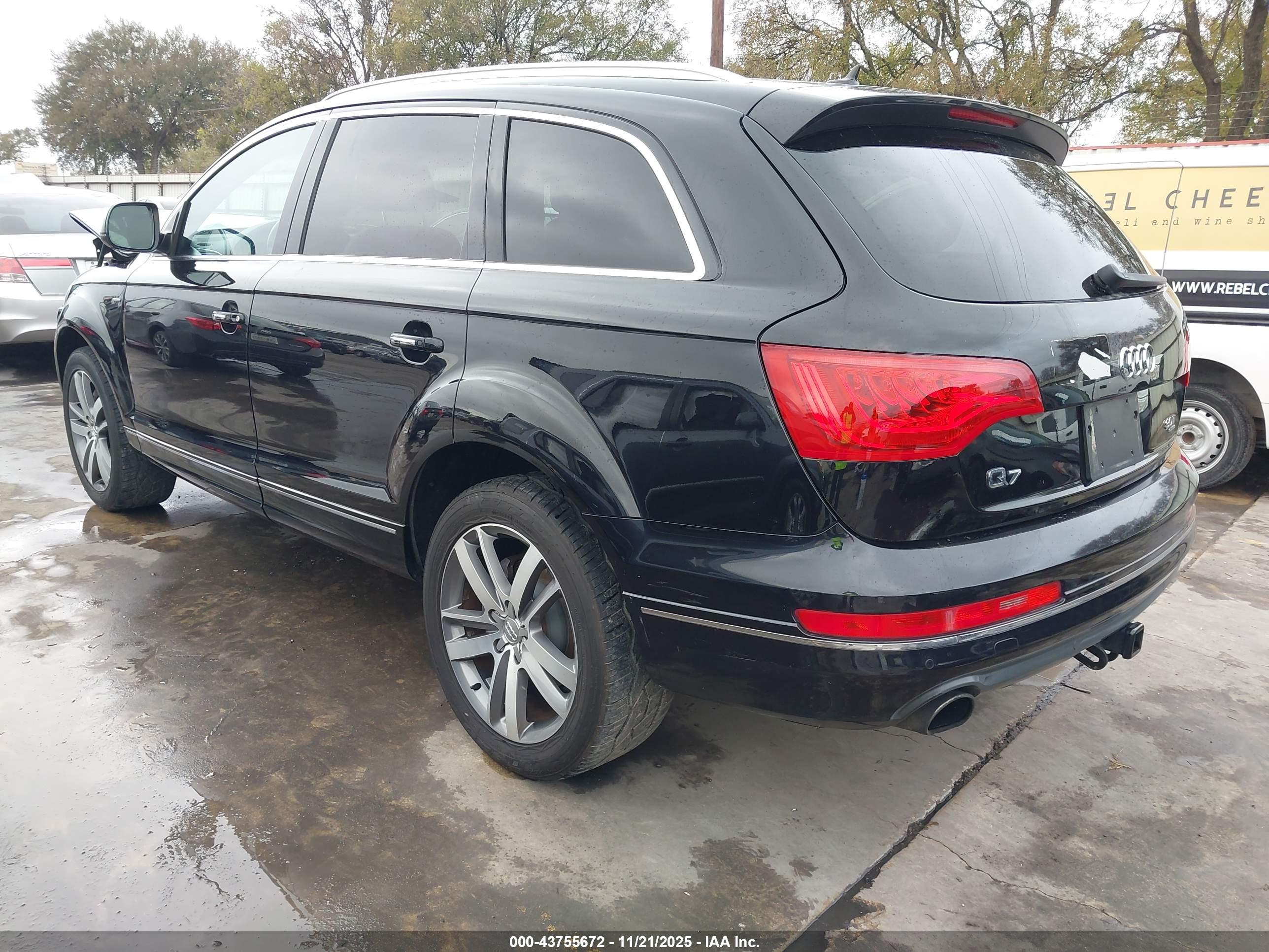 AUDI Q7 image 3