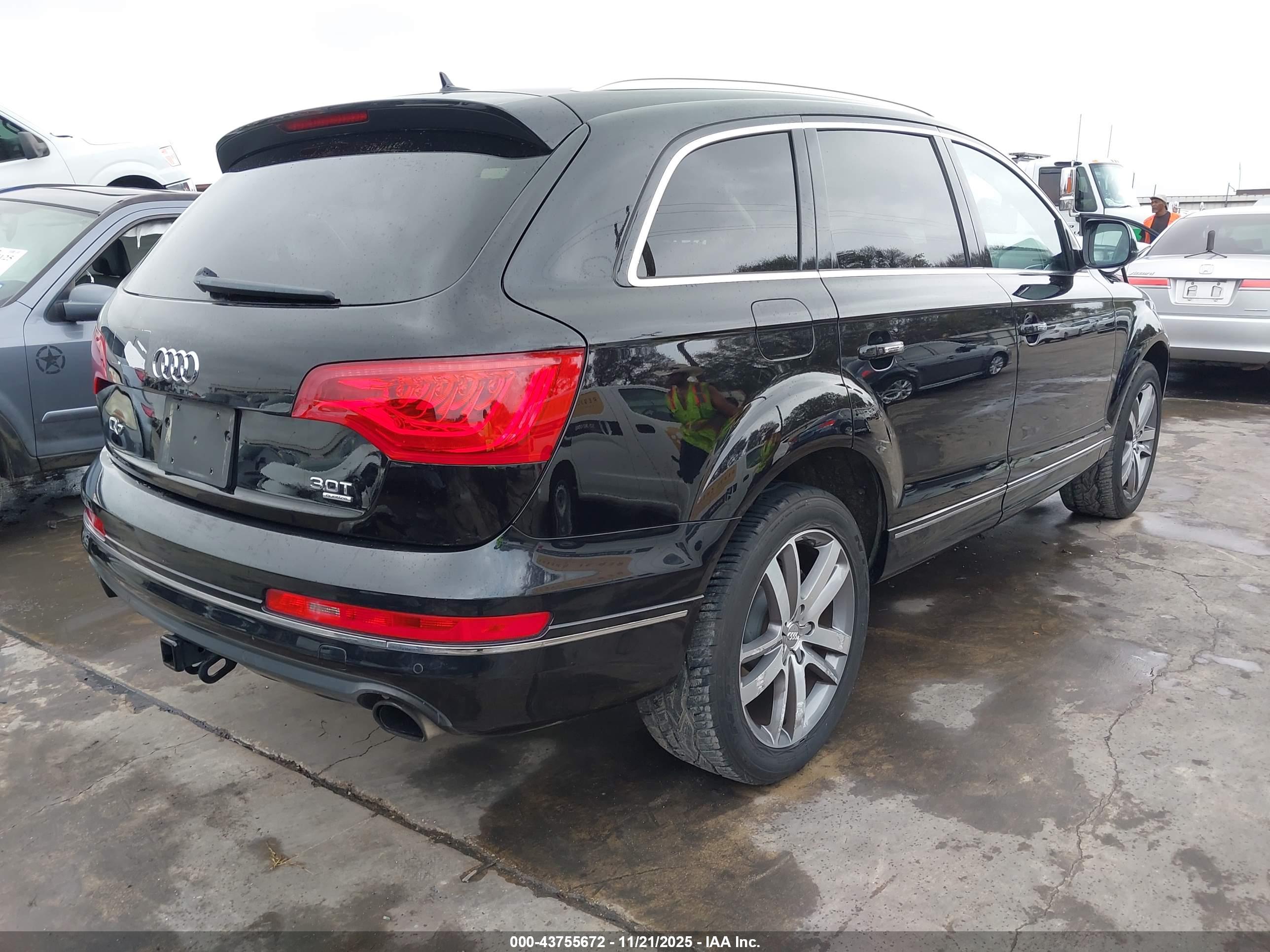 AUDI Q7 image 4