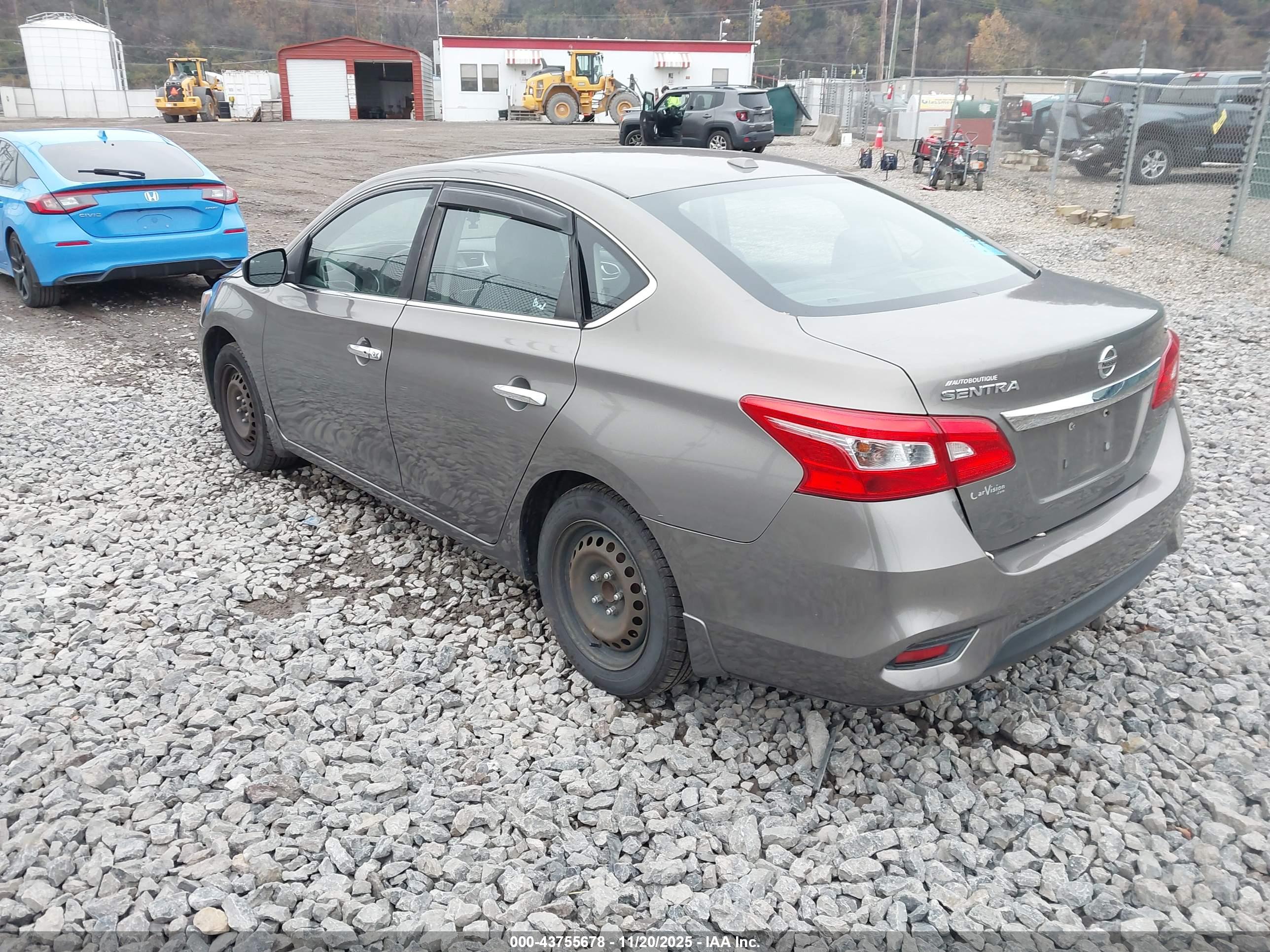 NISSAN SENTRA image 3