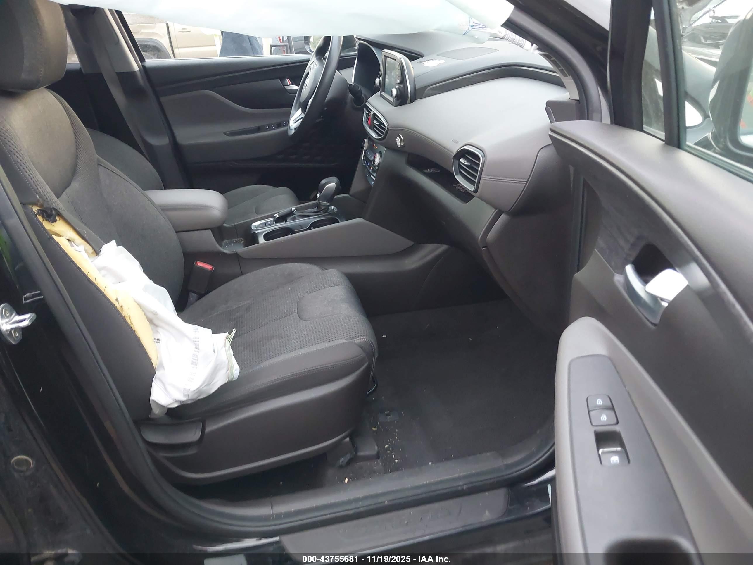 HYUNDAI SANTA image 5