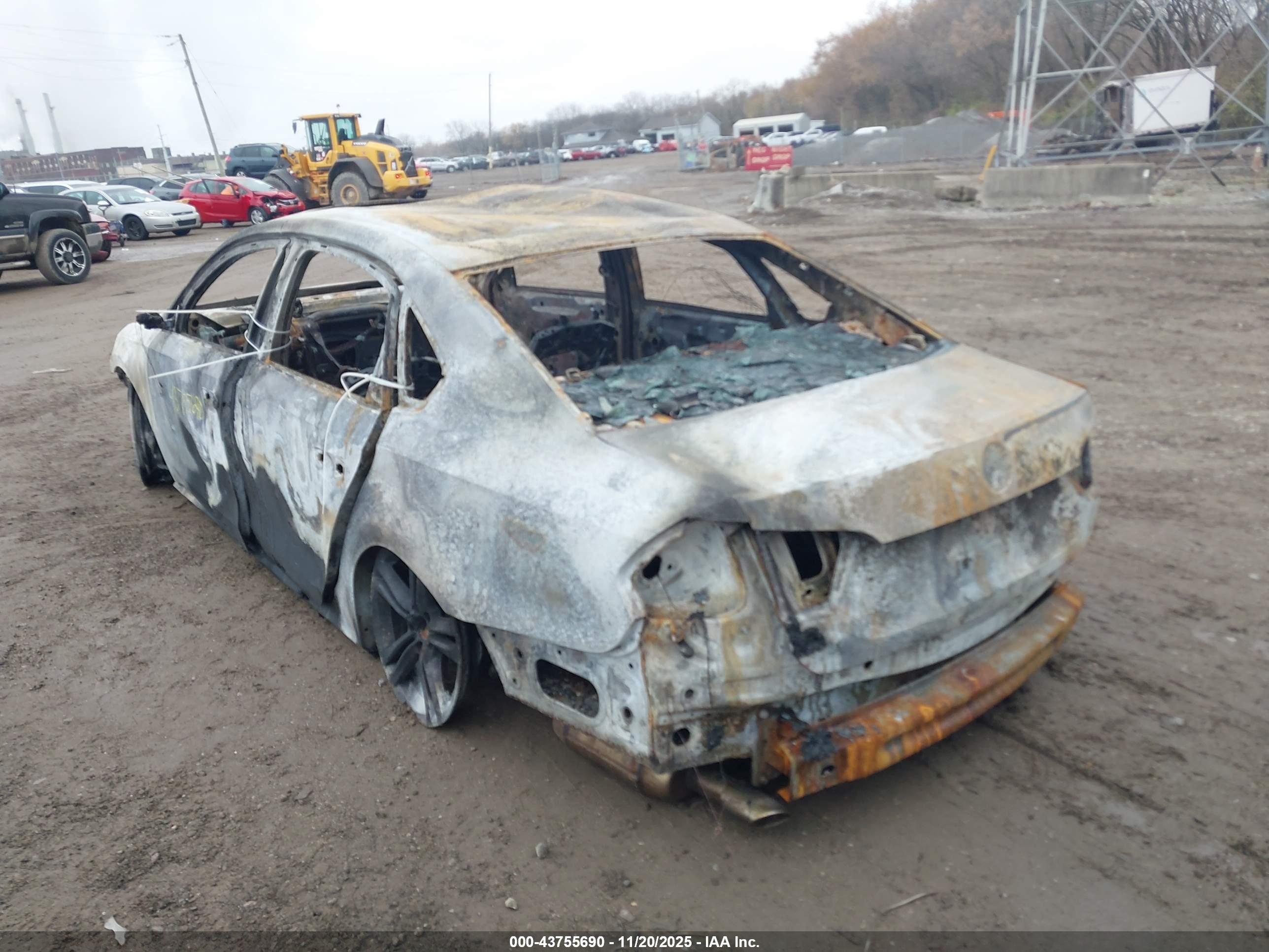VOLKSWAGEN PASSAT image 3