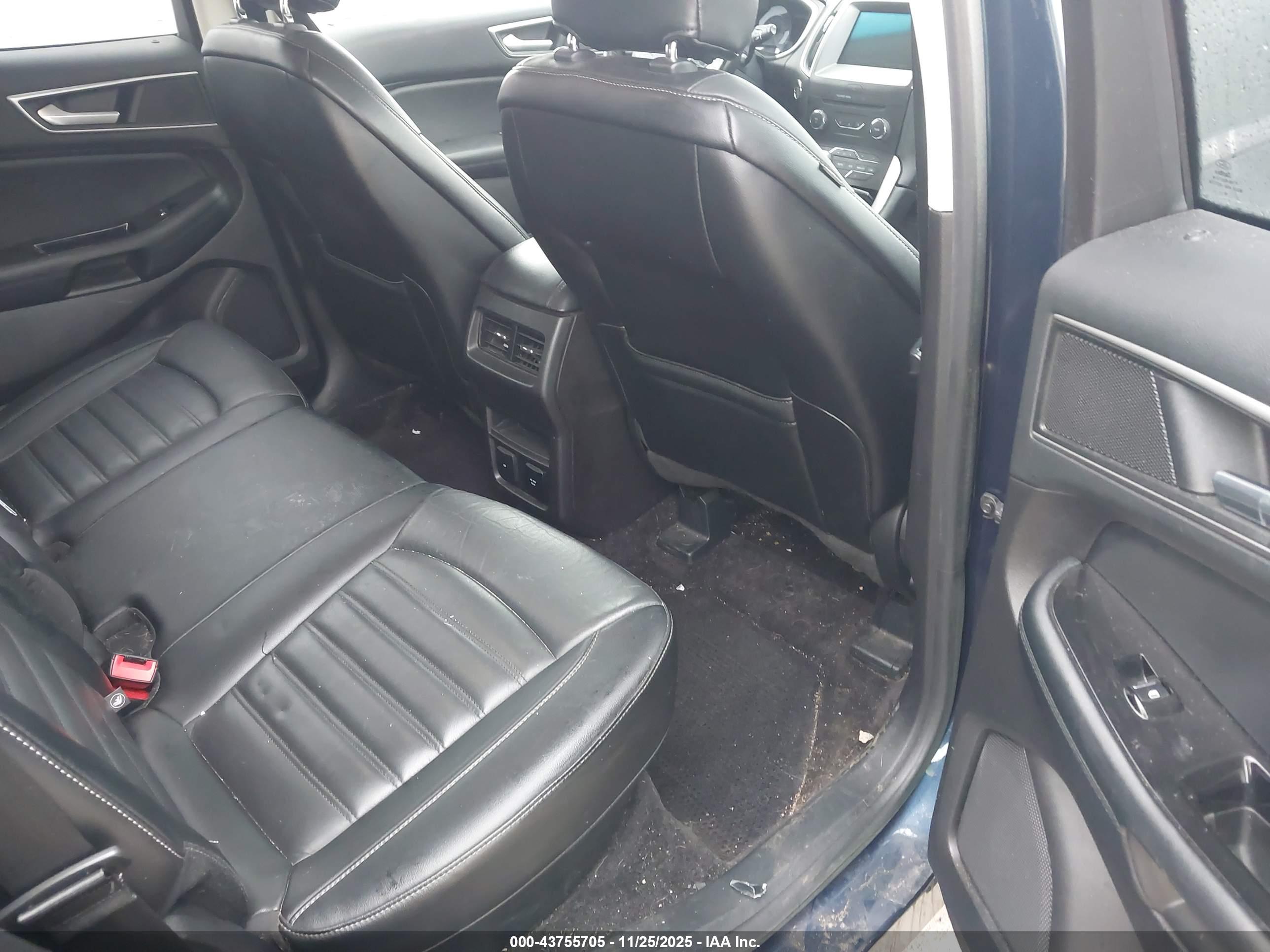 FORD EDGE image 8