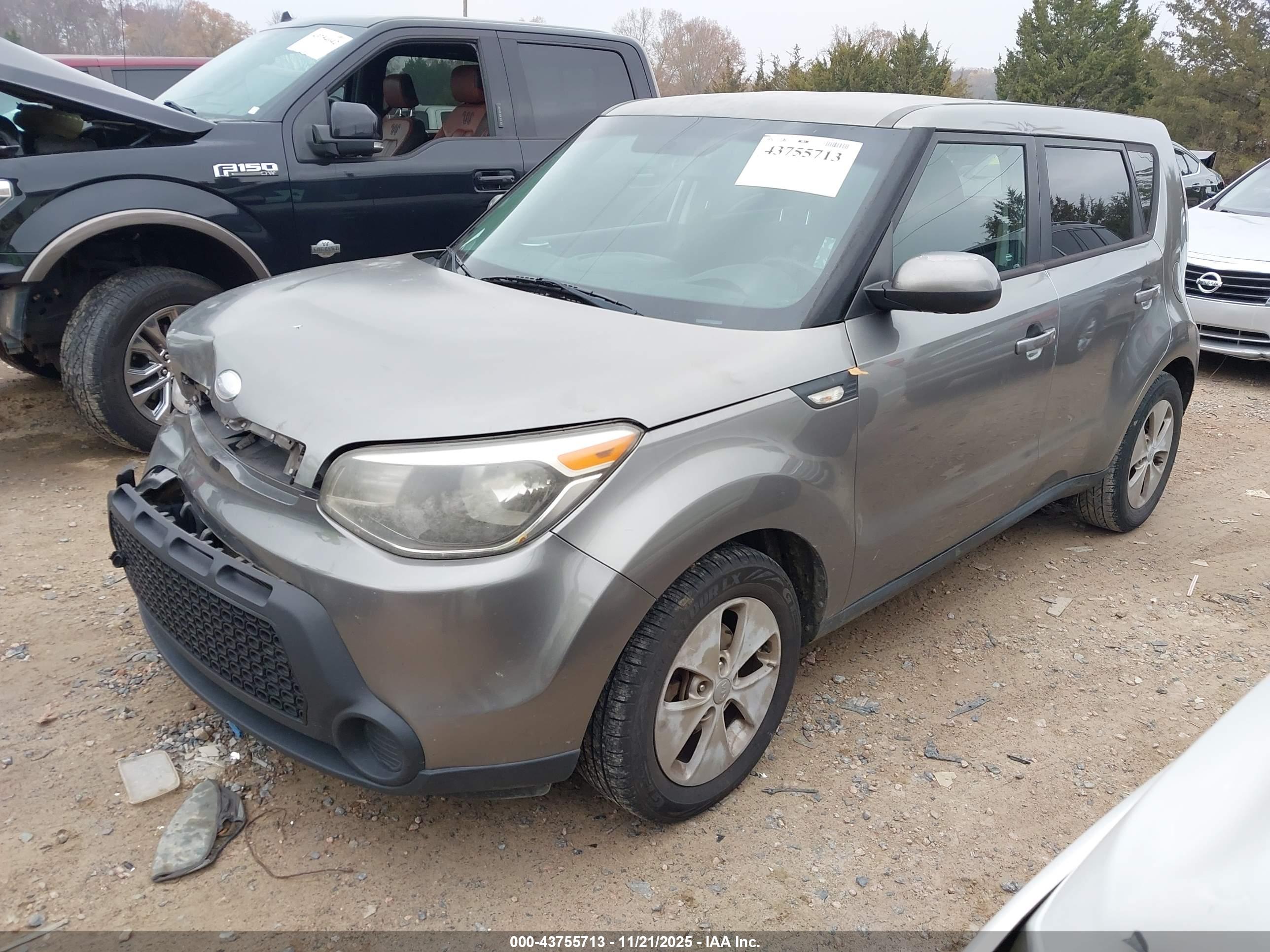 KIA SOUL image 2