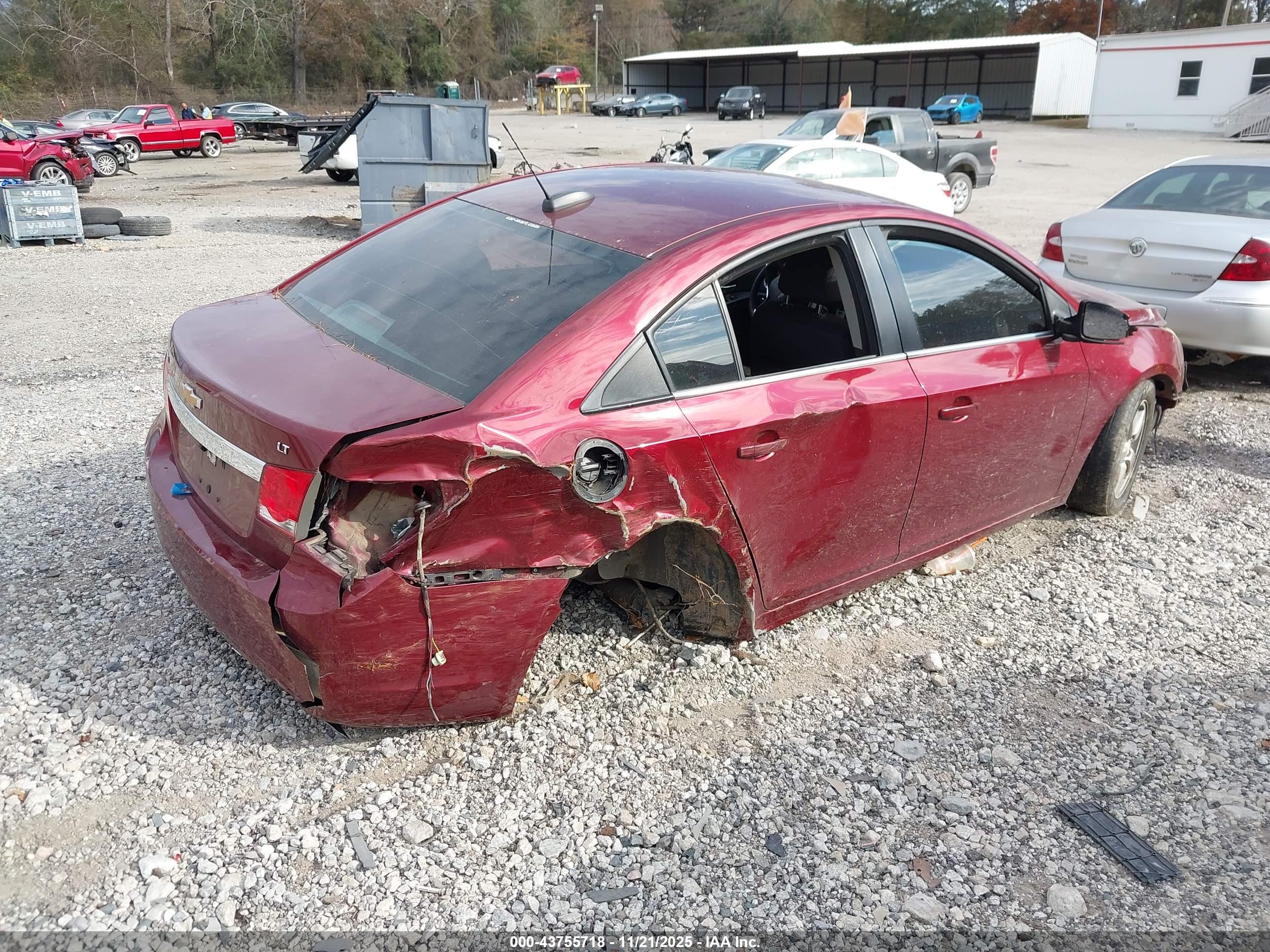 CHEVROLET CRUZE image 4