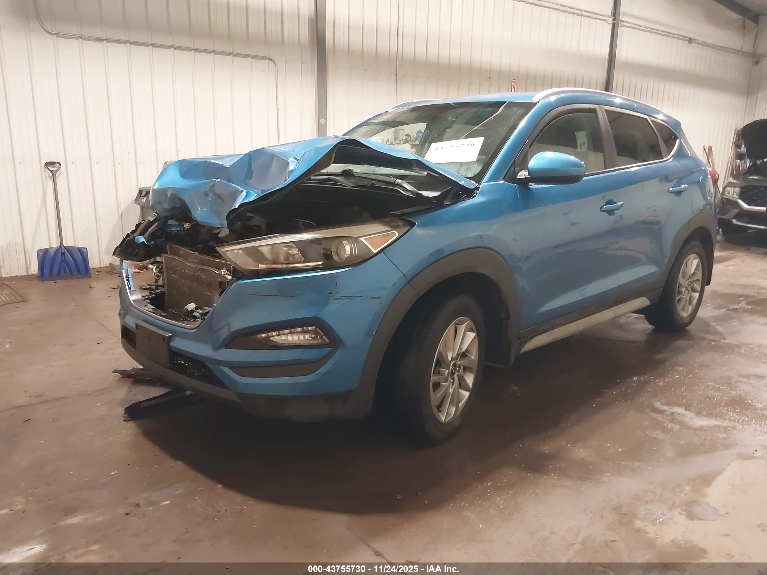 HYUNDAI TUCSON image 2
