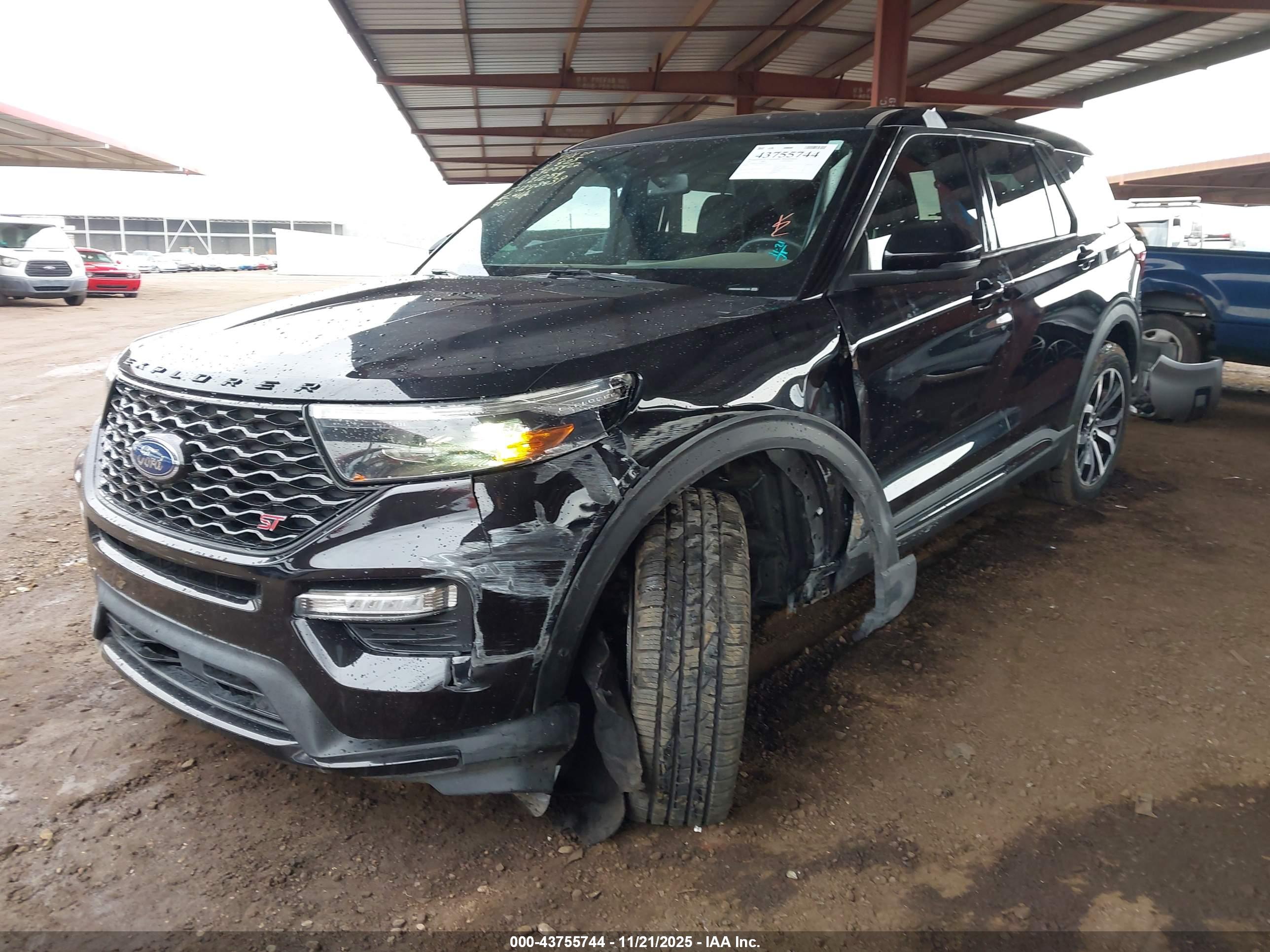FORD EXPLORER image 2