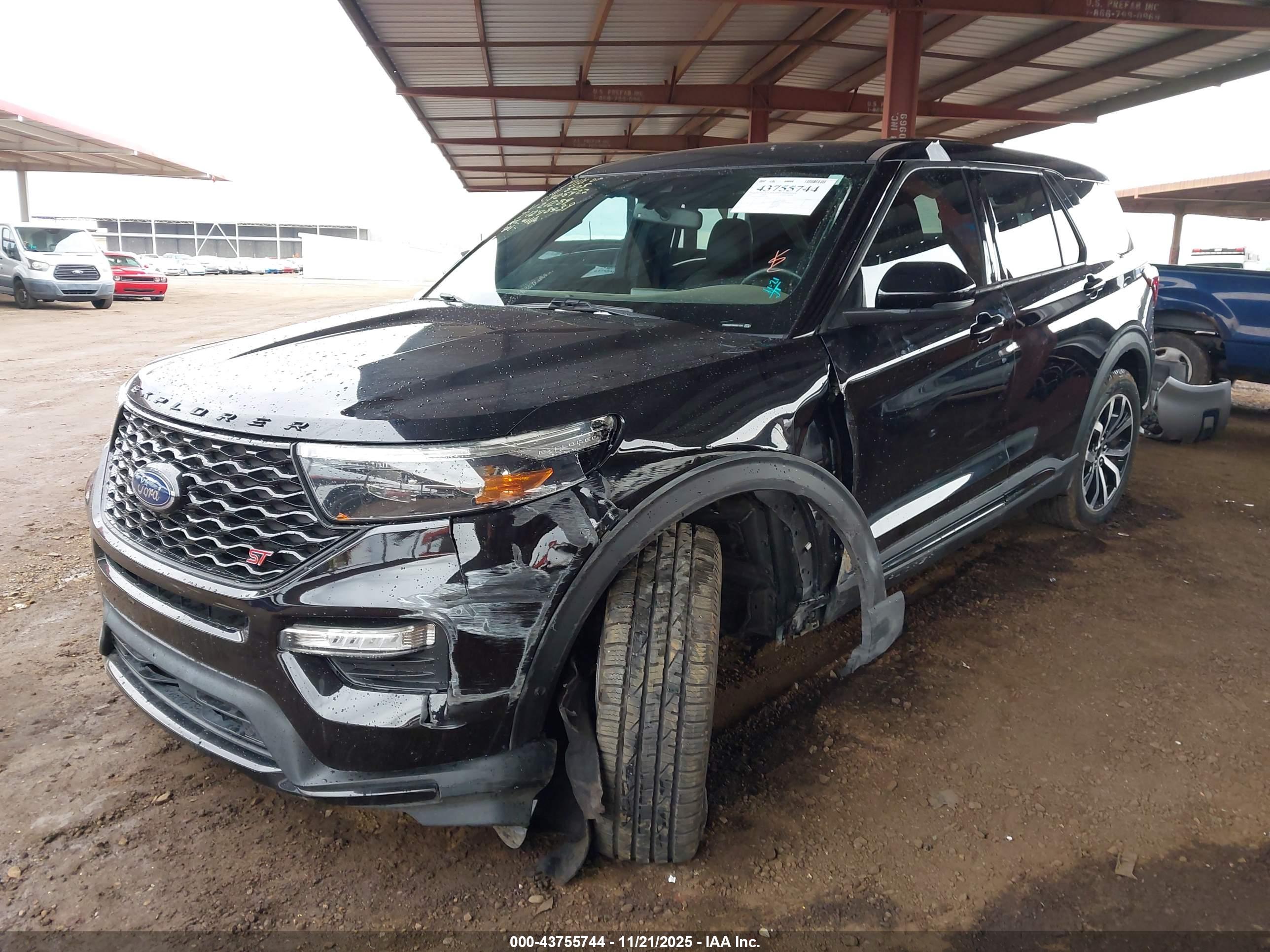 FORD EXPLORER image 6