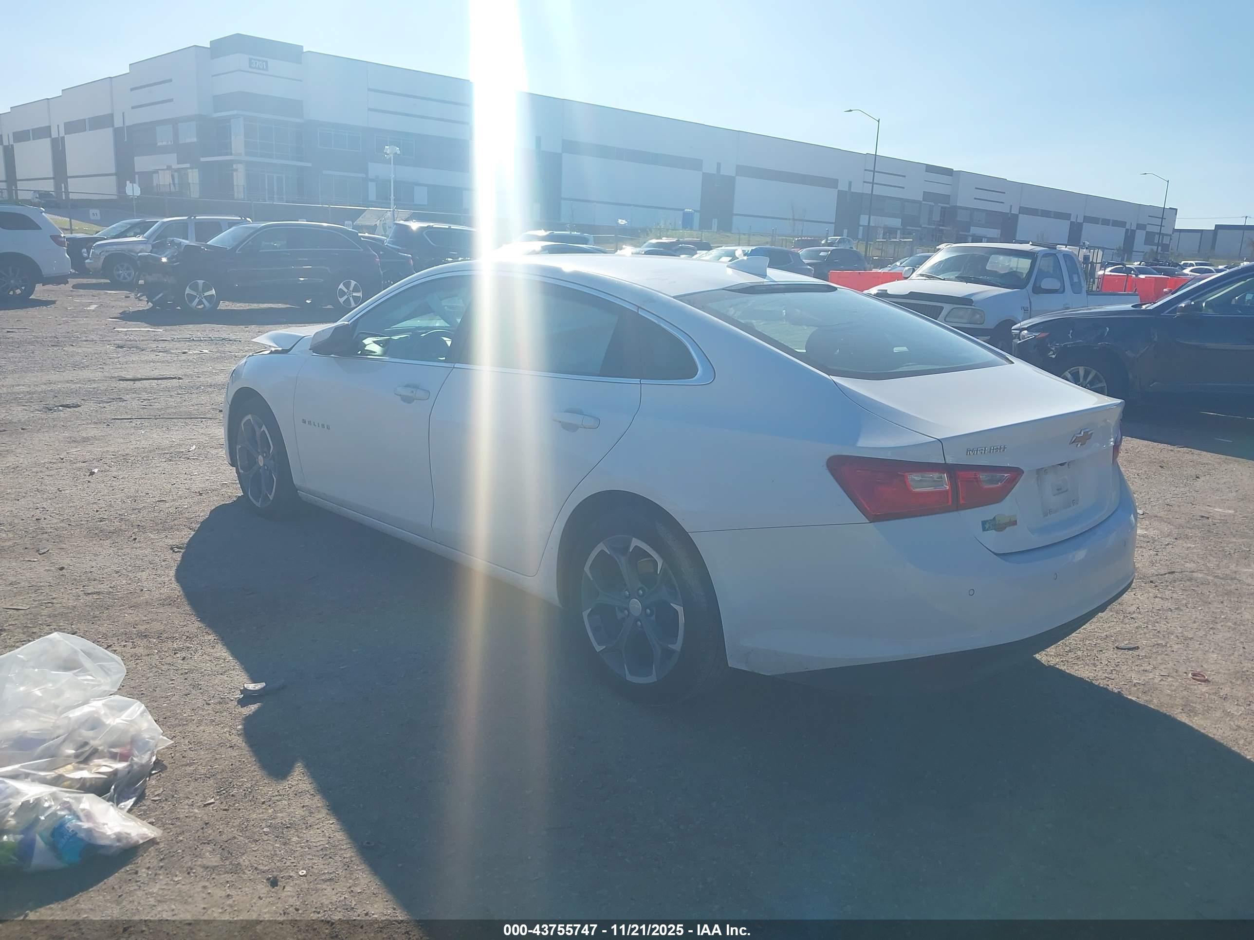 CHEVROLET MALIBU image 3