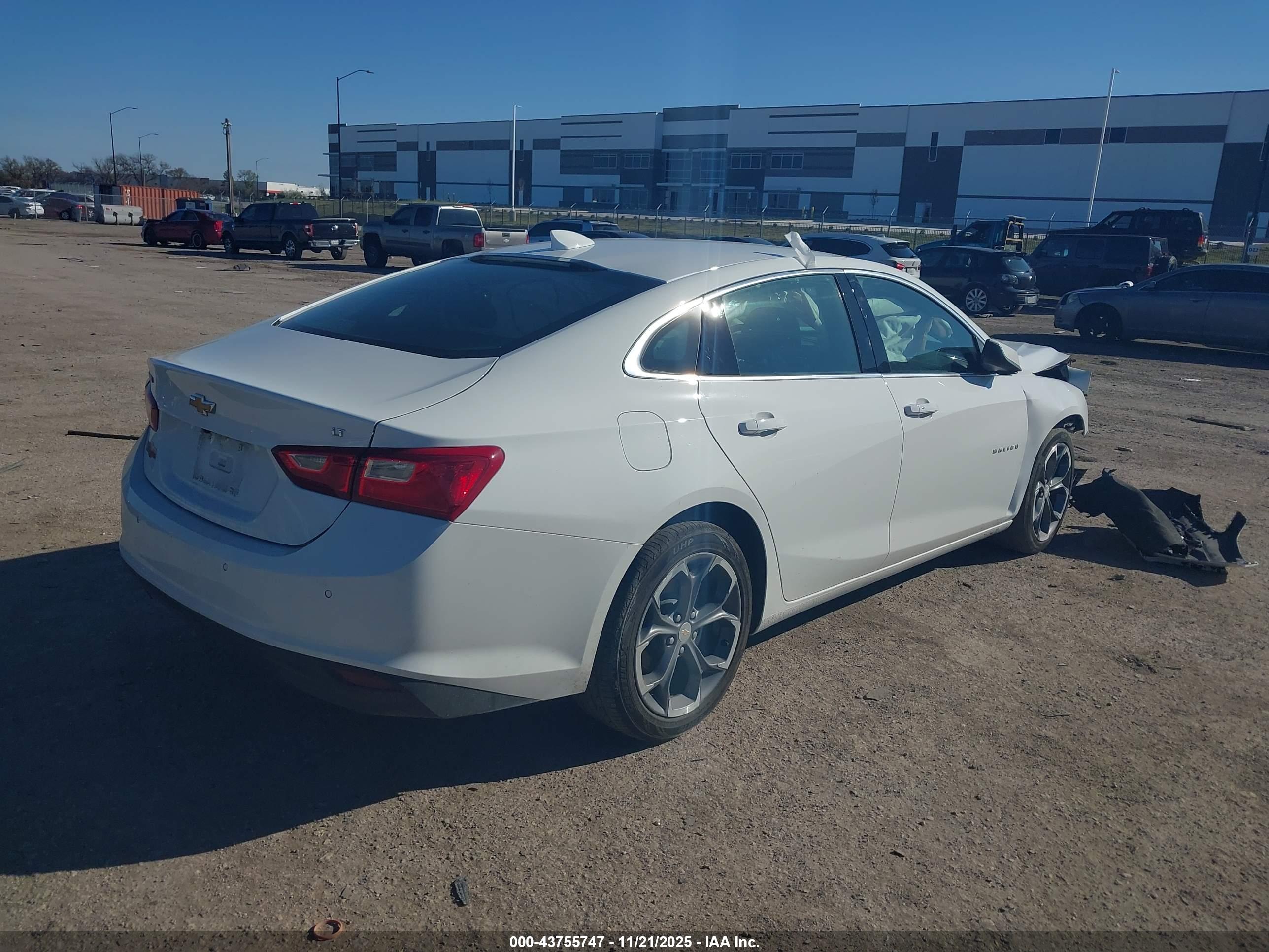 CHEVROLET MALIBU image 4