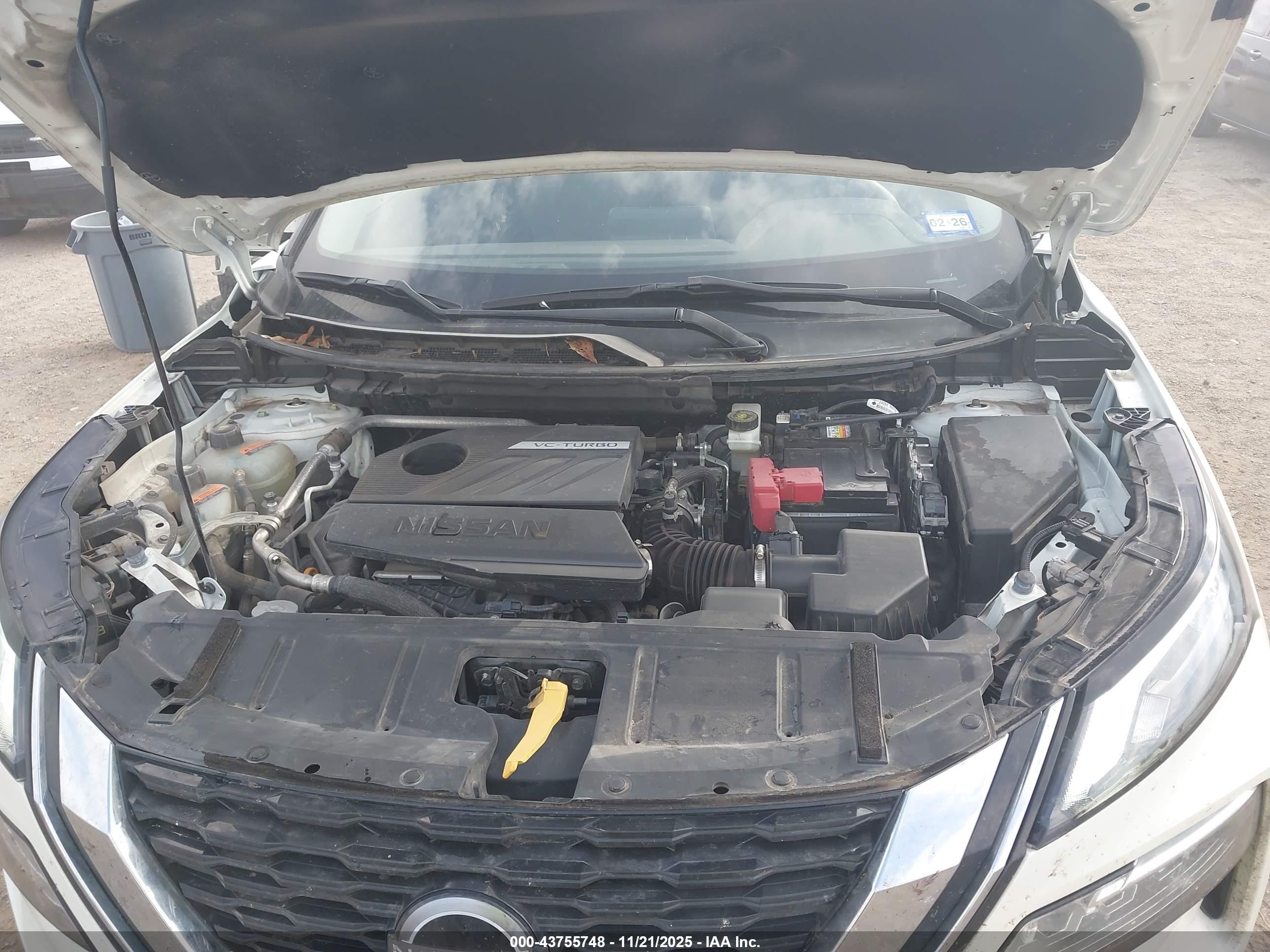 NISSAN ROGUE image 10
