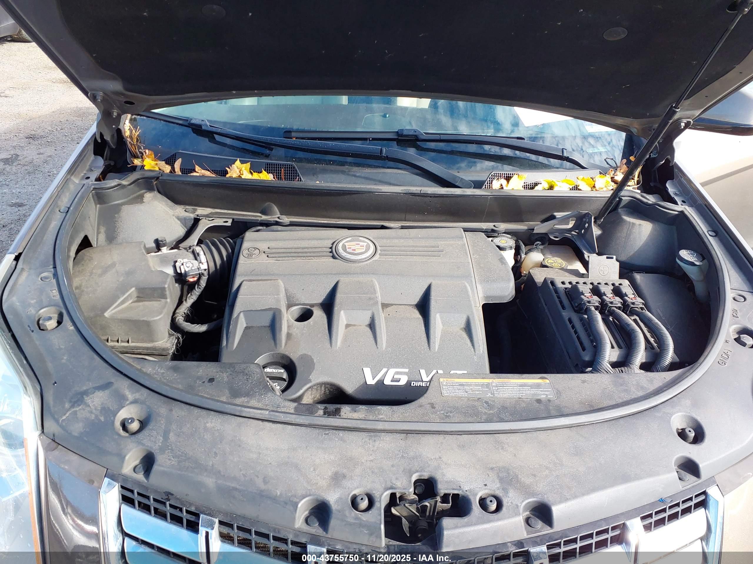 CADILLAC SRX image 10