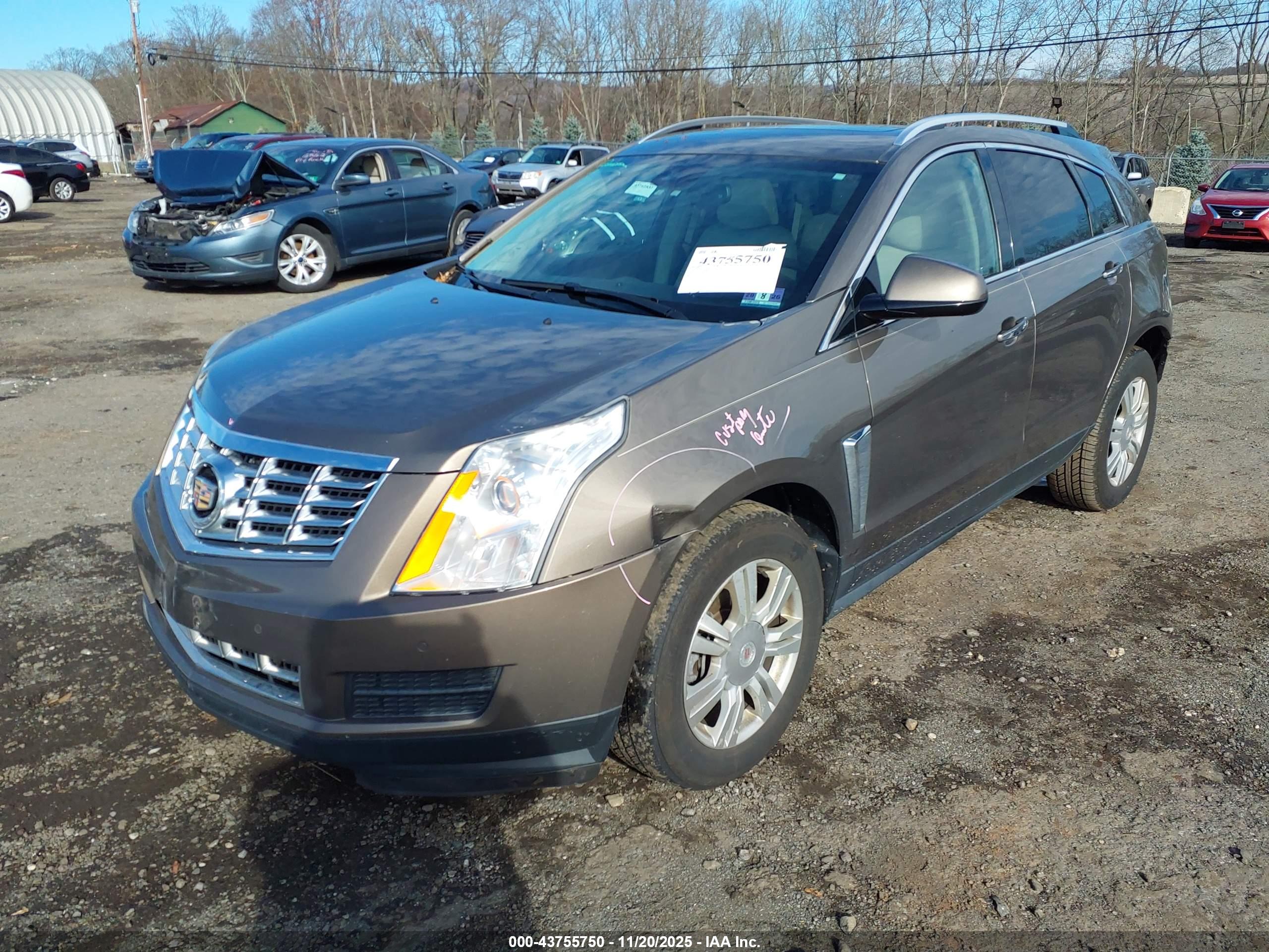 CADILLAC SRX image 2