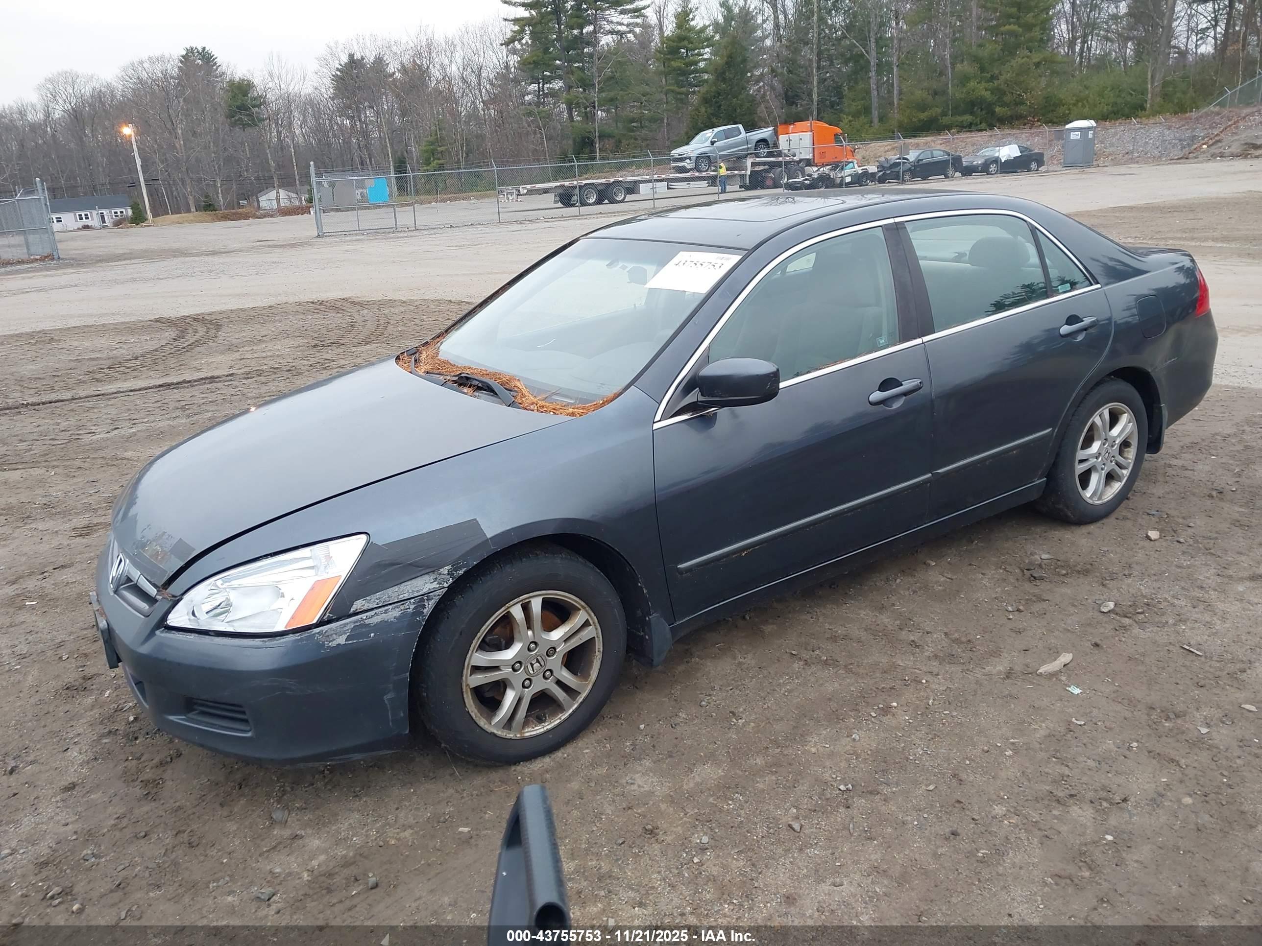 HONDA ACCORD image 2