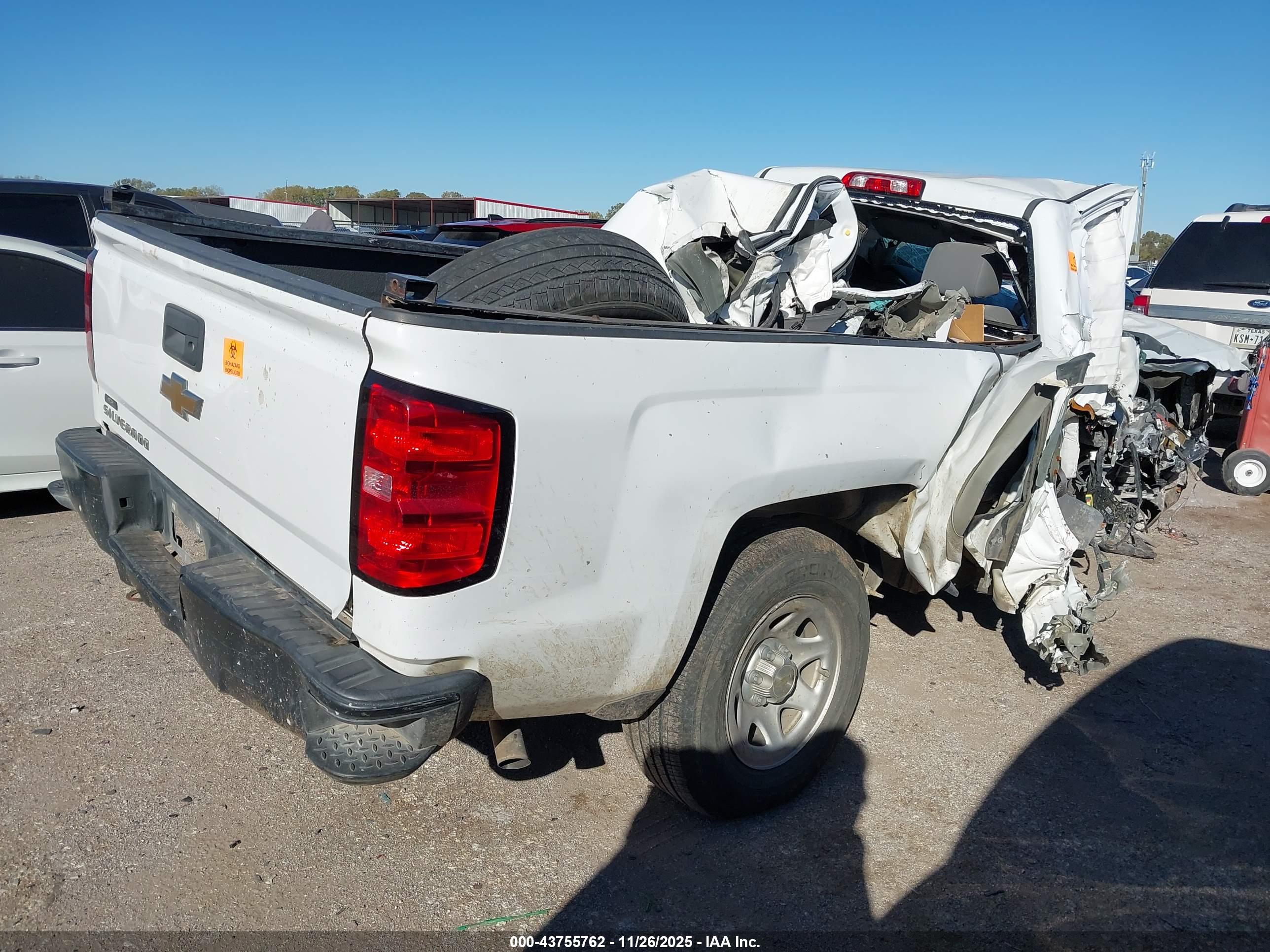 CHEVROLET SILVERADO image 4