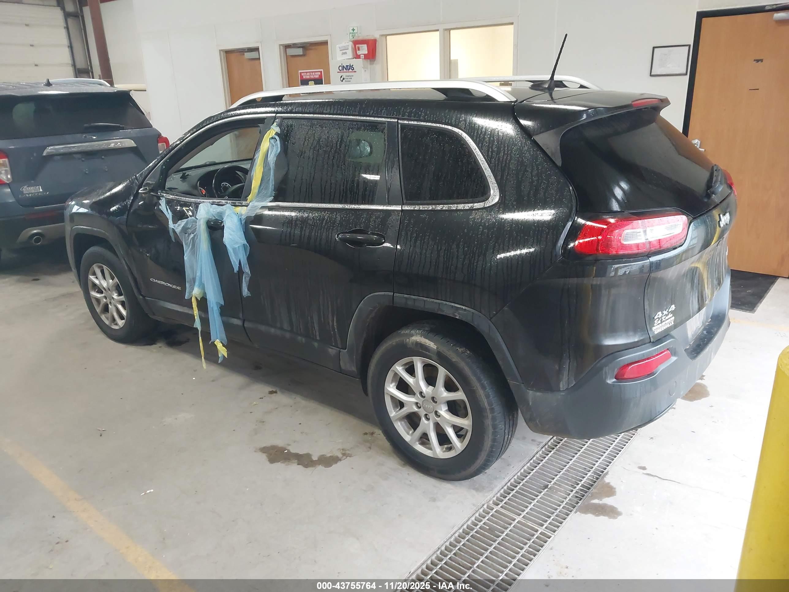 JEEP CHEROKEE image 3