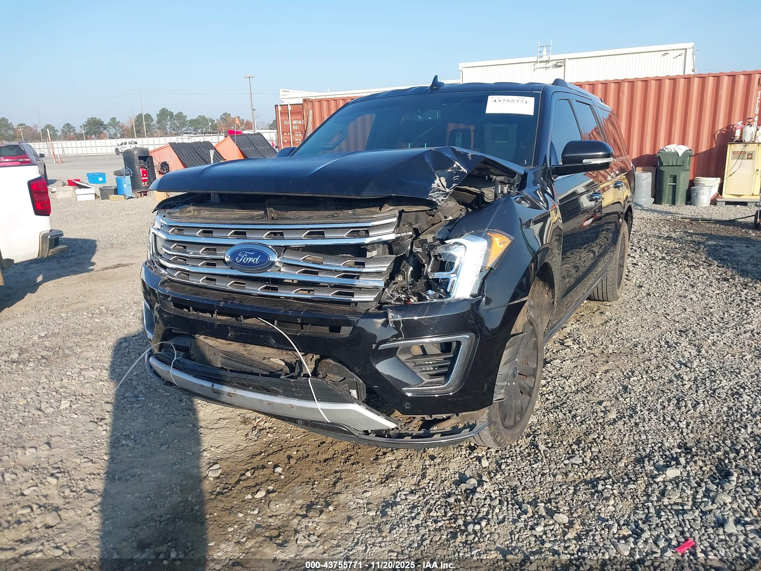 FORD EXPEDITION image 6