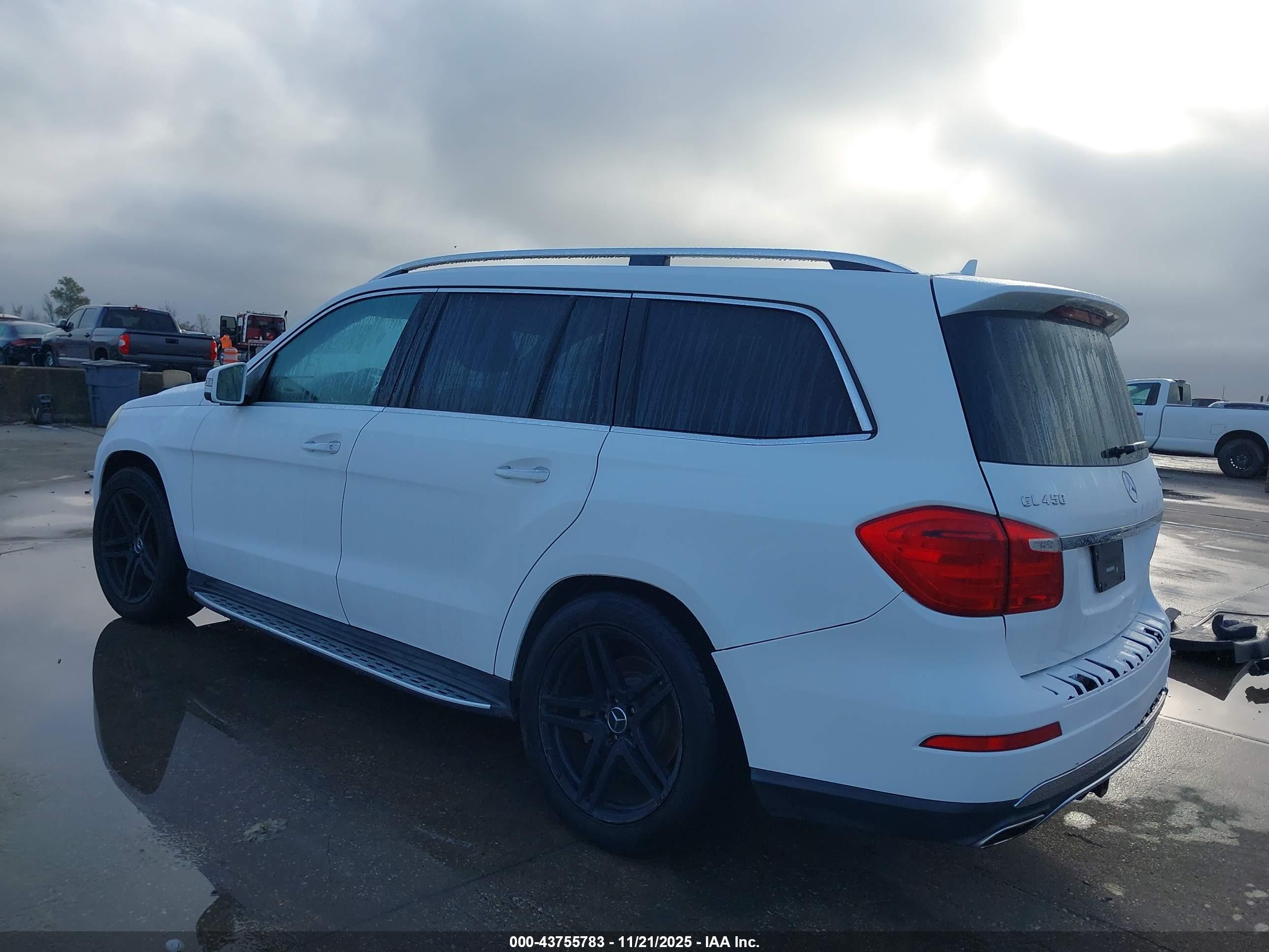 MERCEDES-BENZ GL image 3