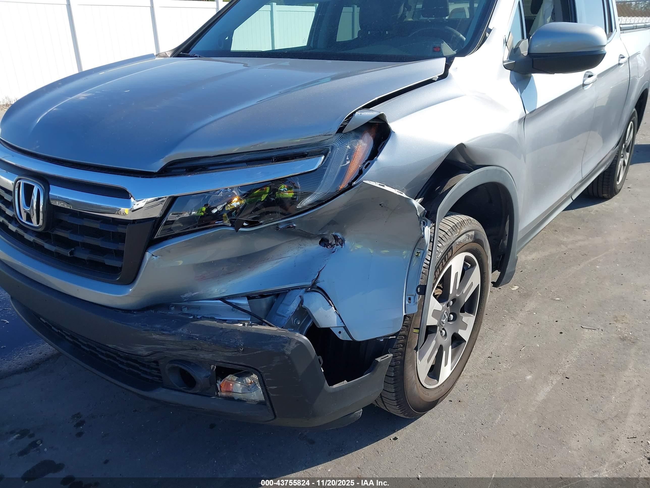 HONDA RIDGELINE image 6