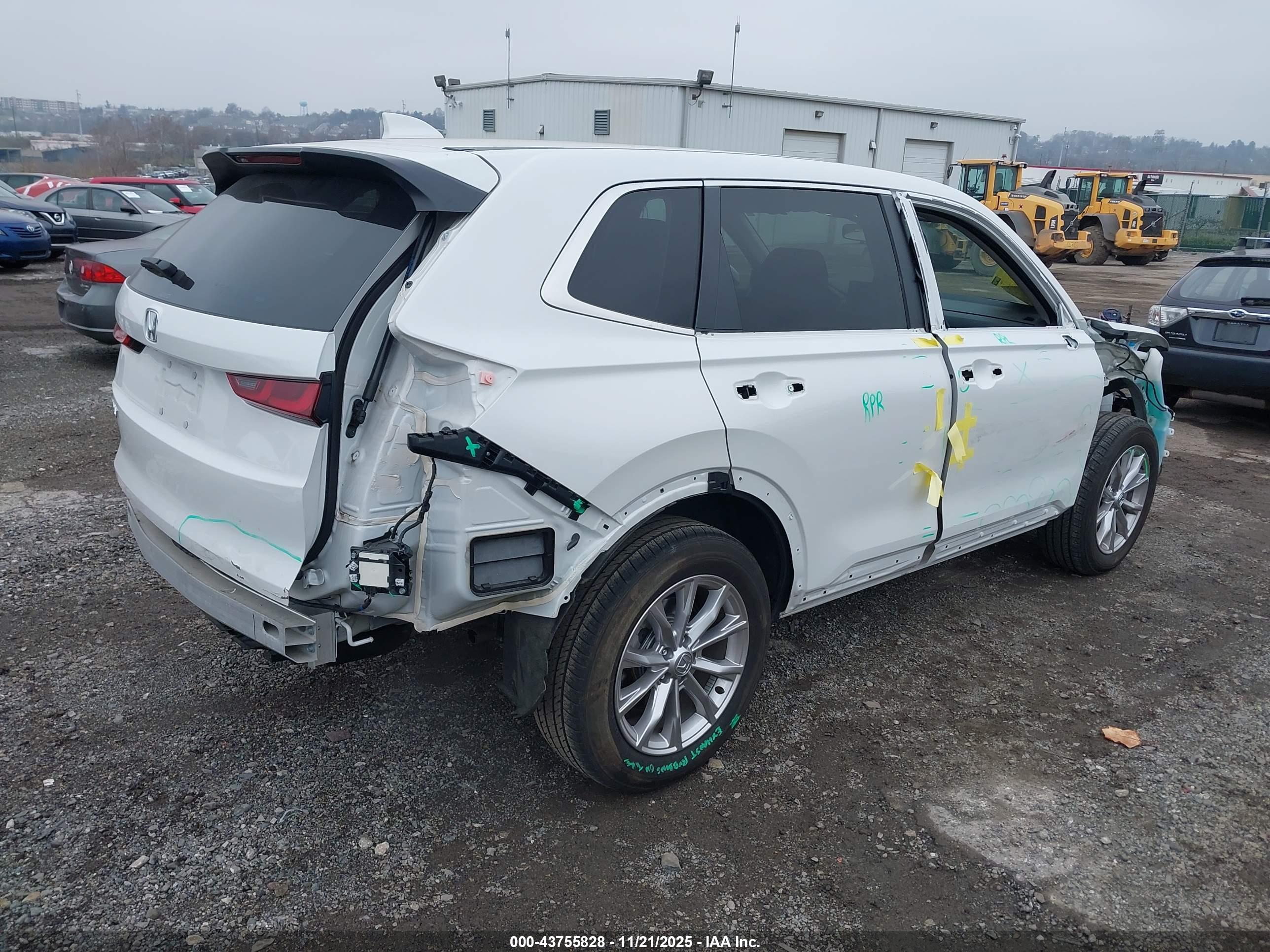 HONDA CR-V image 4