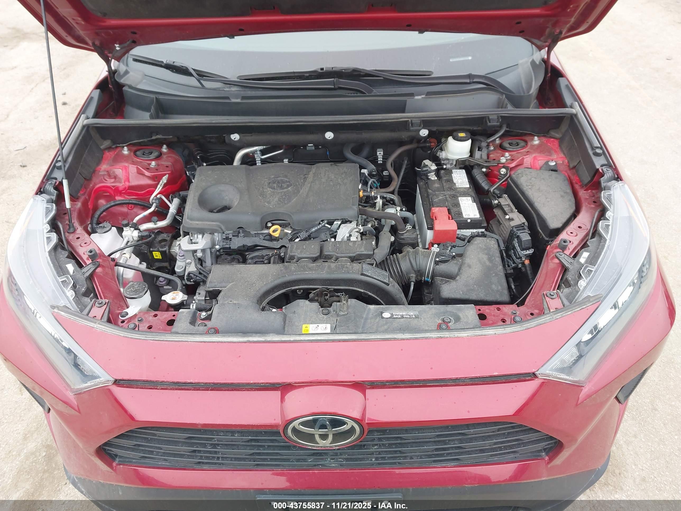 TOYOTA RAV4 image 10