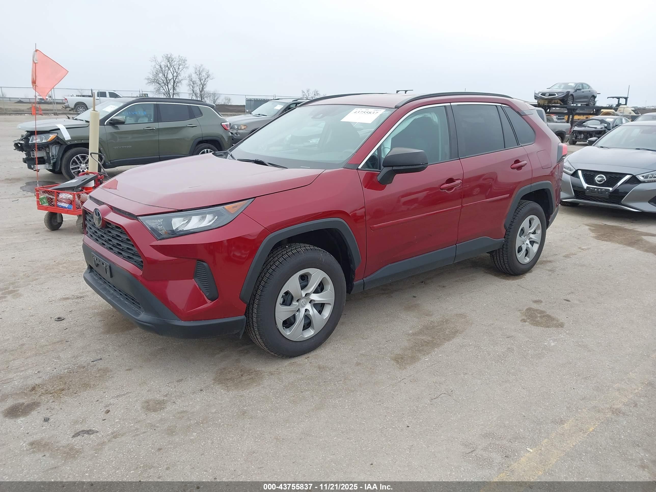 TOYOTA RAV4 image 2