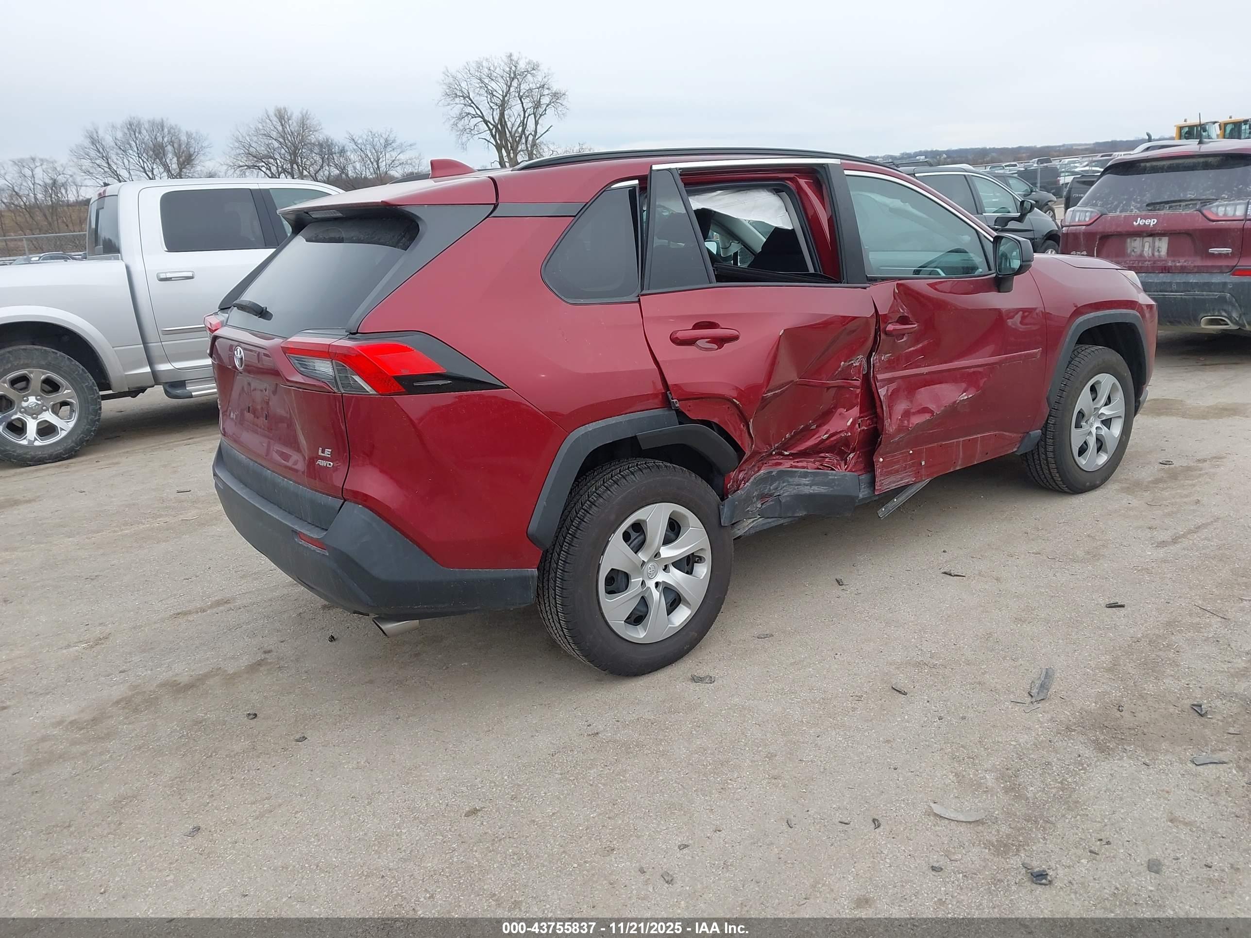 TOYOTA RAV4 image 4