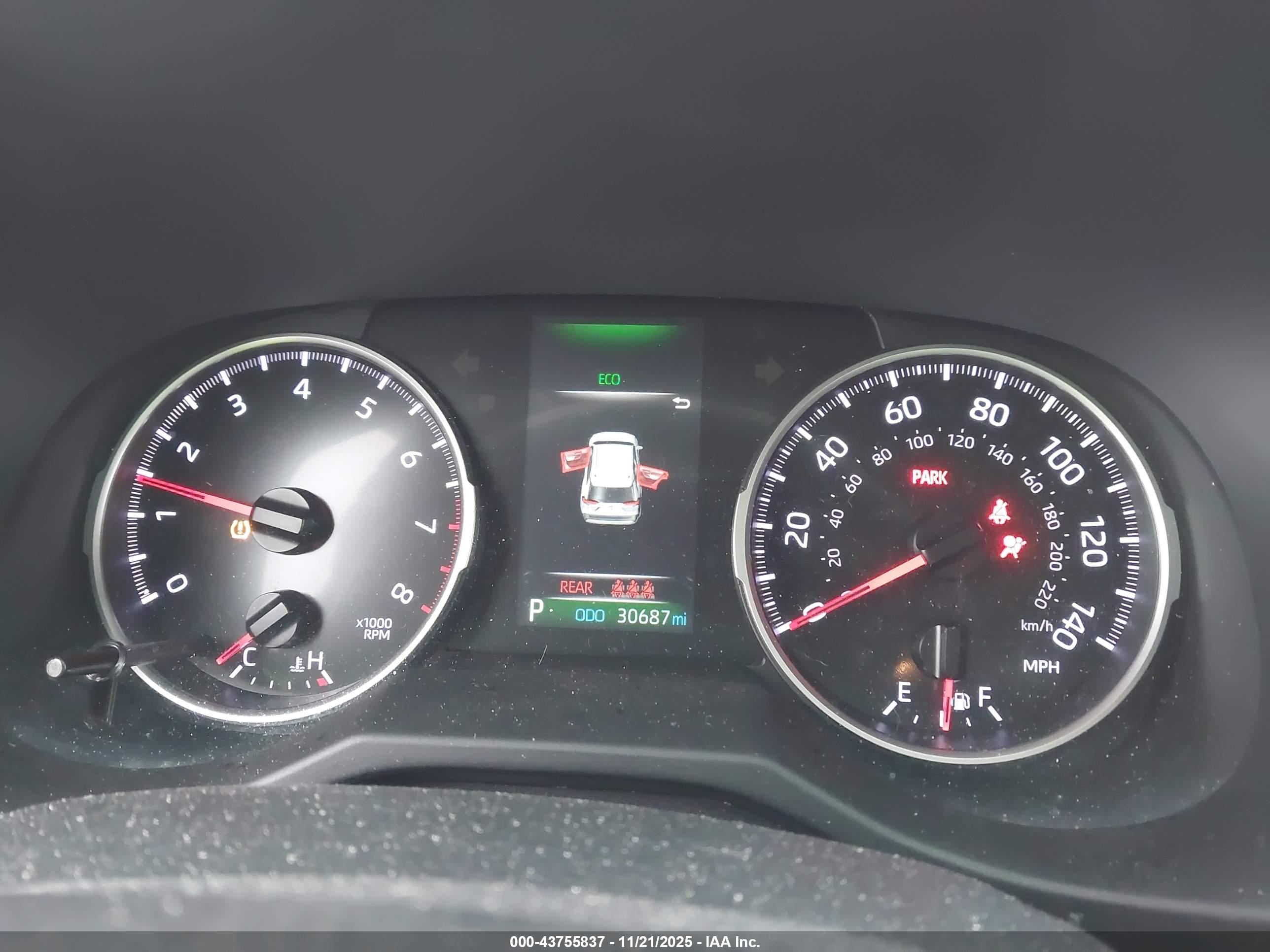 TOYOTA RAV4 image 7