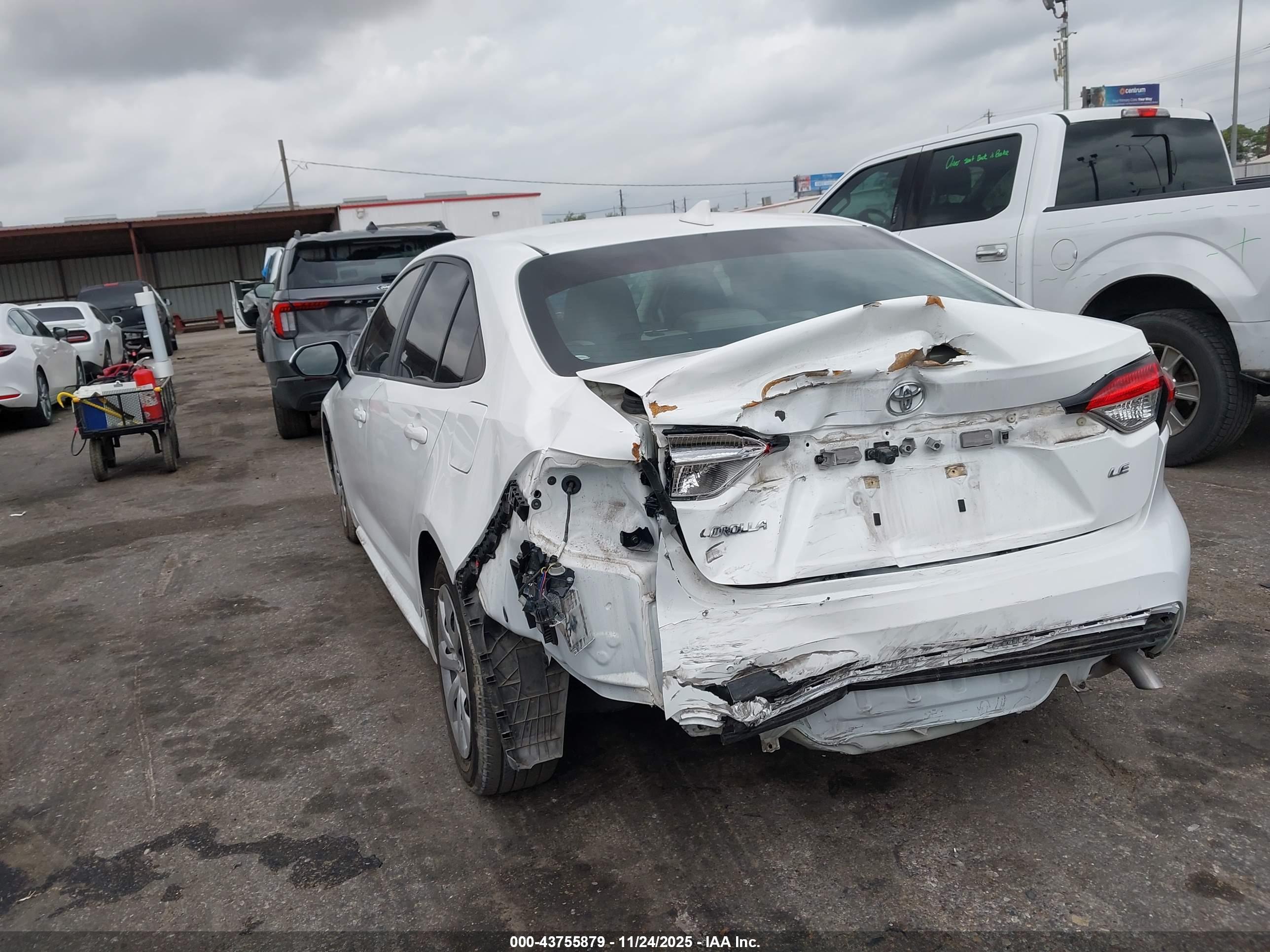 TOYOTA COROLLA image 6