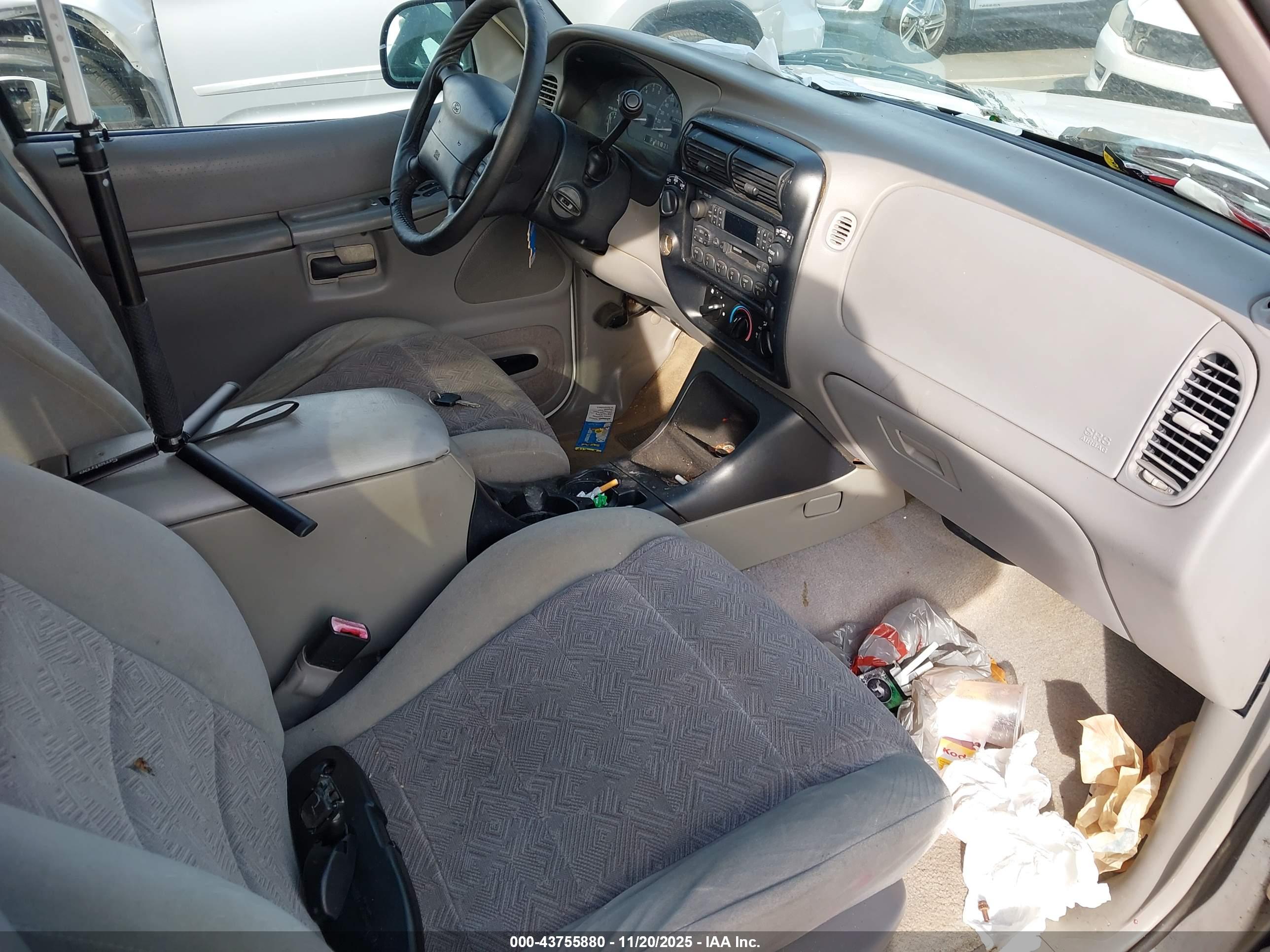 FORD EXPLORER image 5