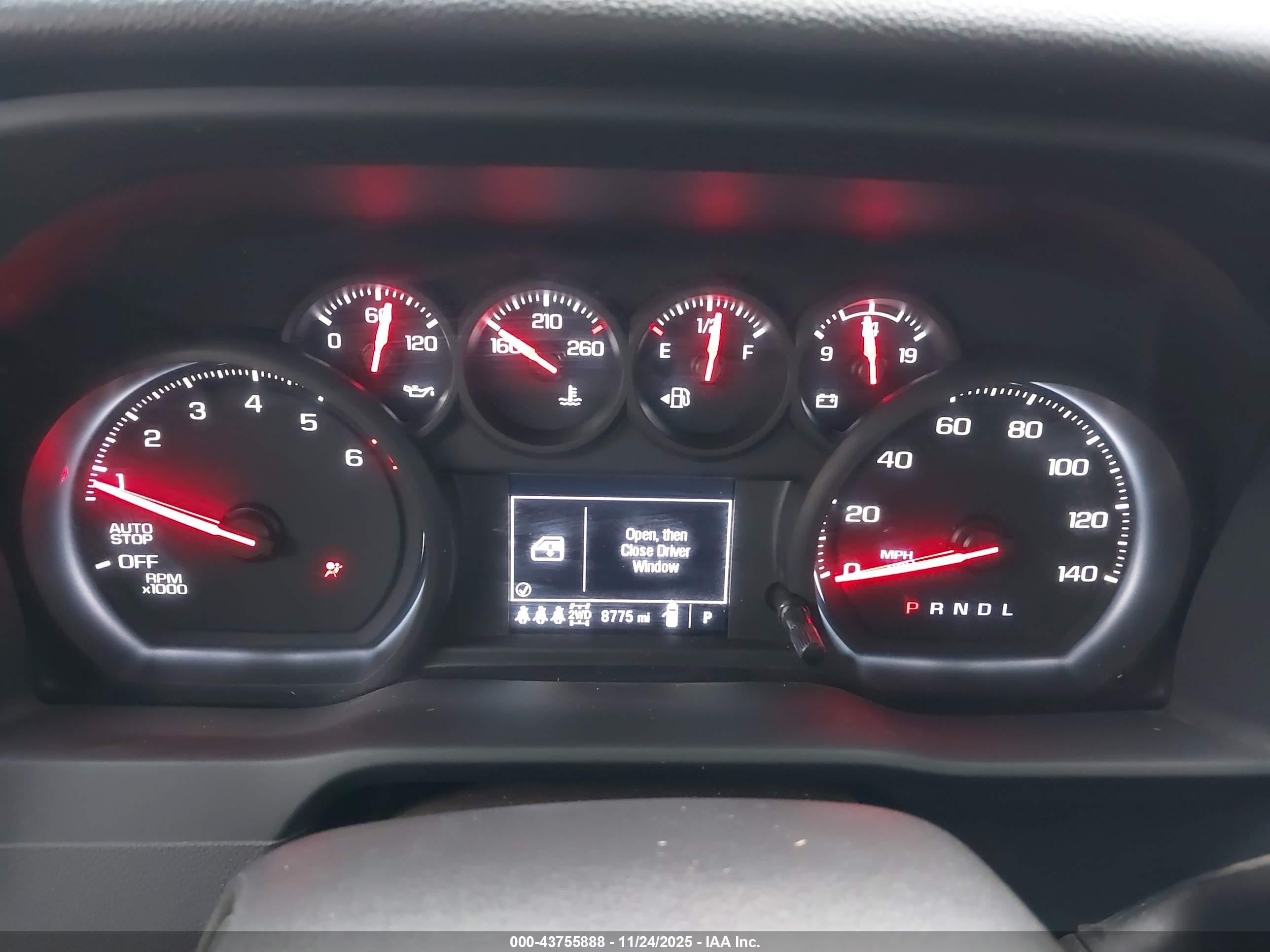 CHEVROLET SILVERADO image 7