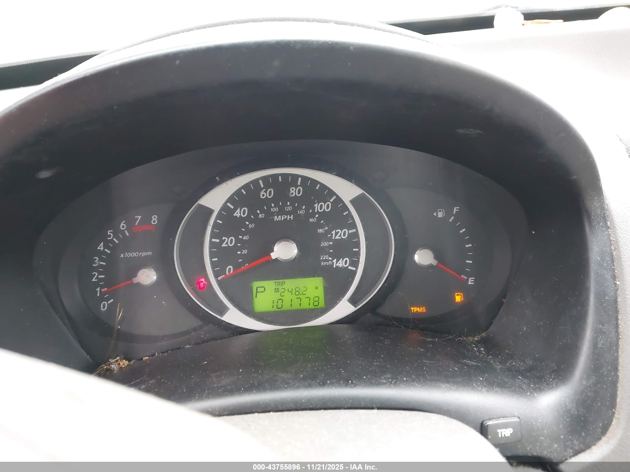 HYUNDAI TUCSON image 7