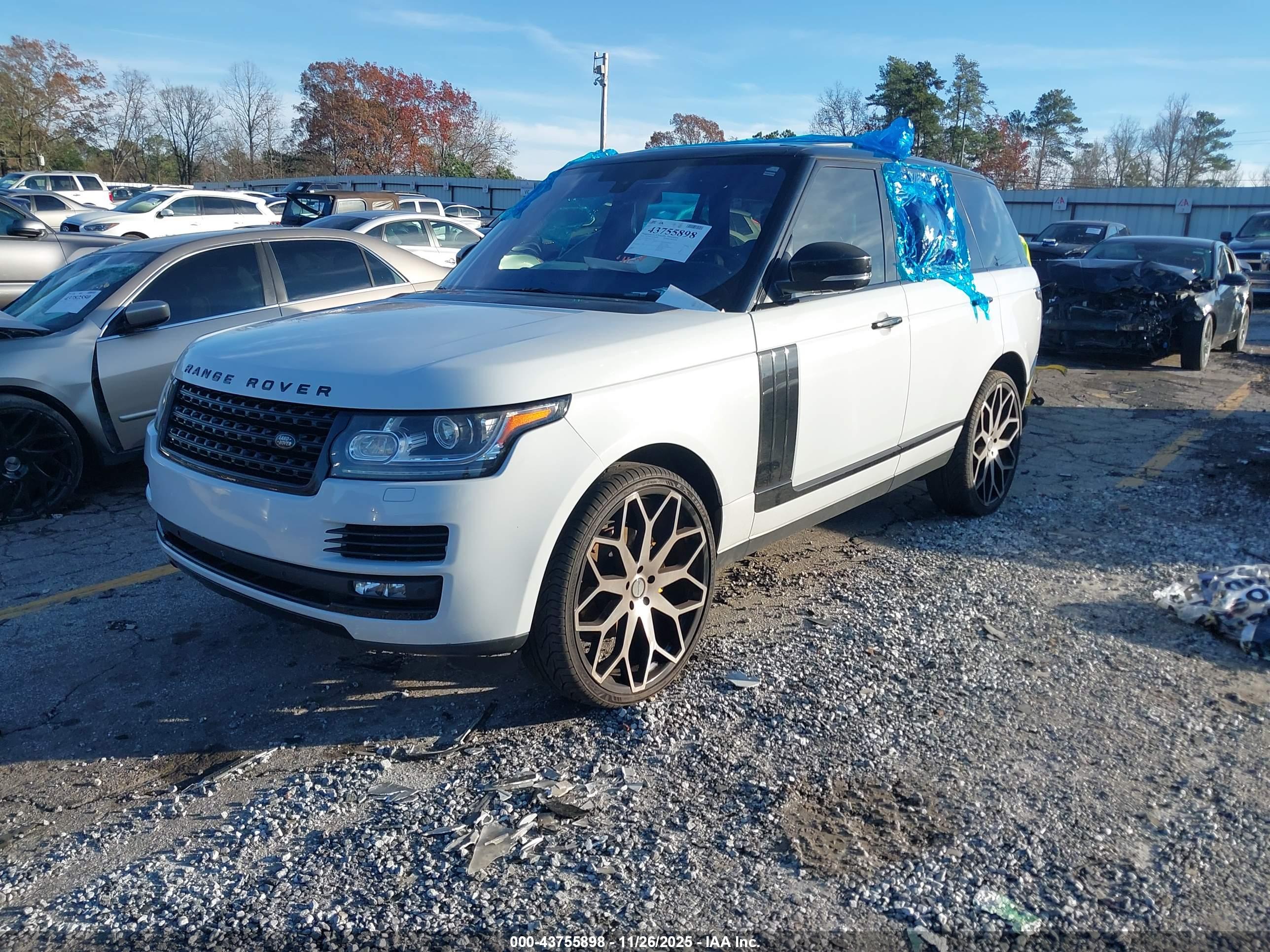 LAND ROVER image 2