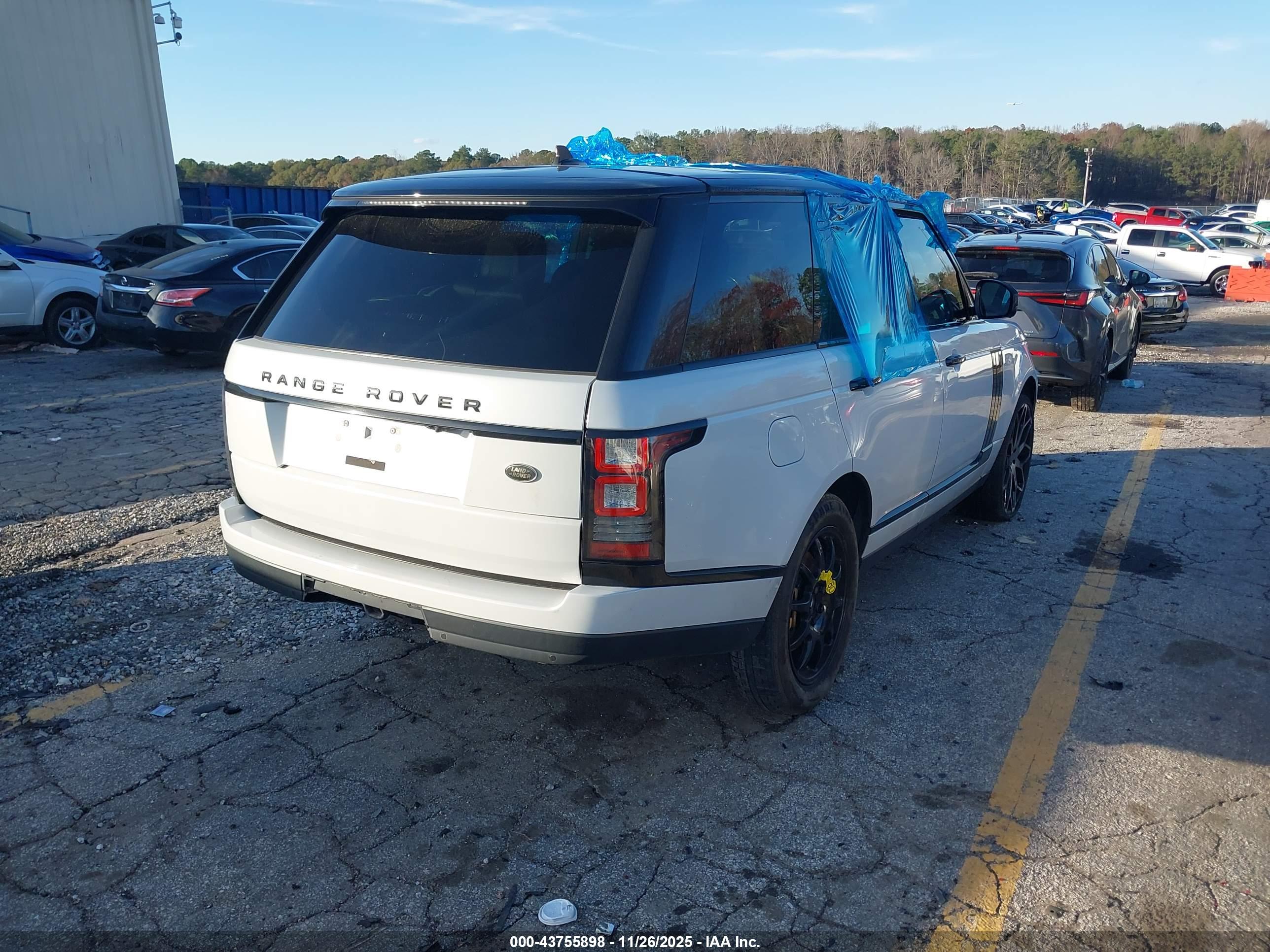 LAND ROVER image 4
