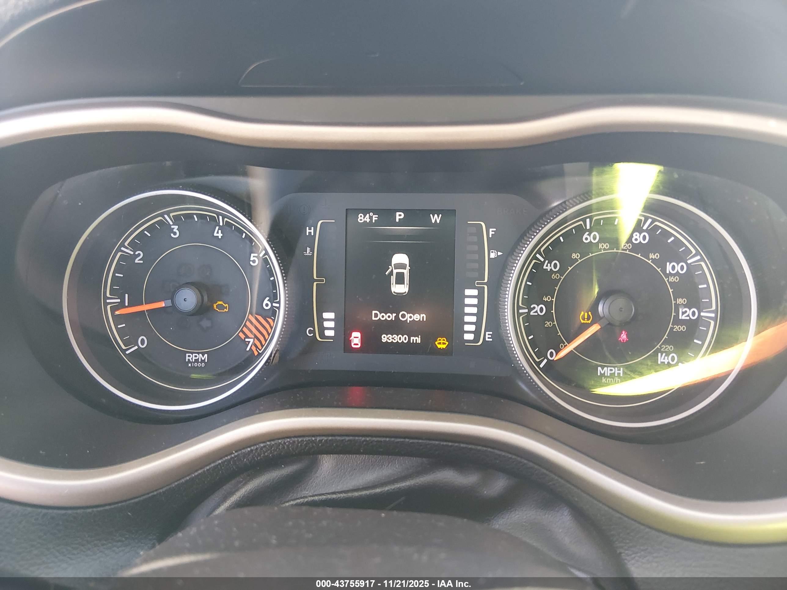 JEEP CHEROKEE image 7