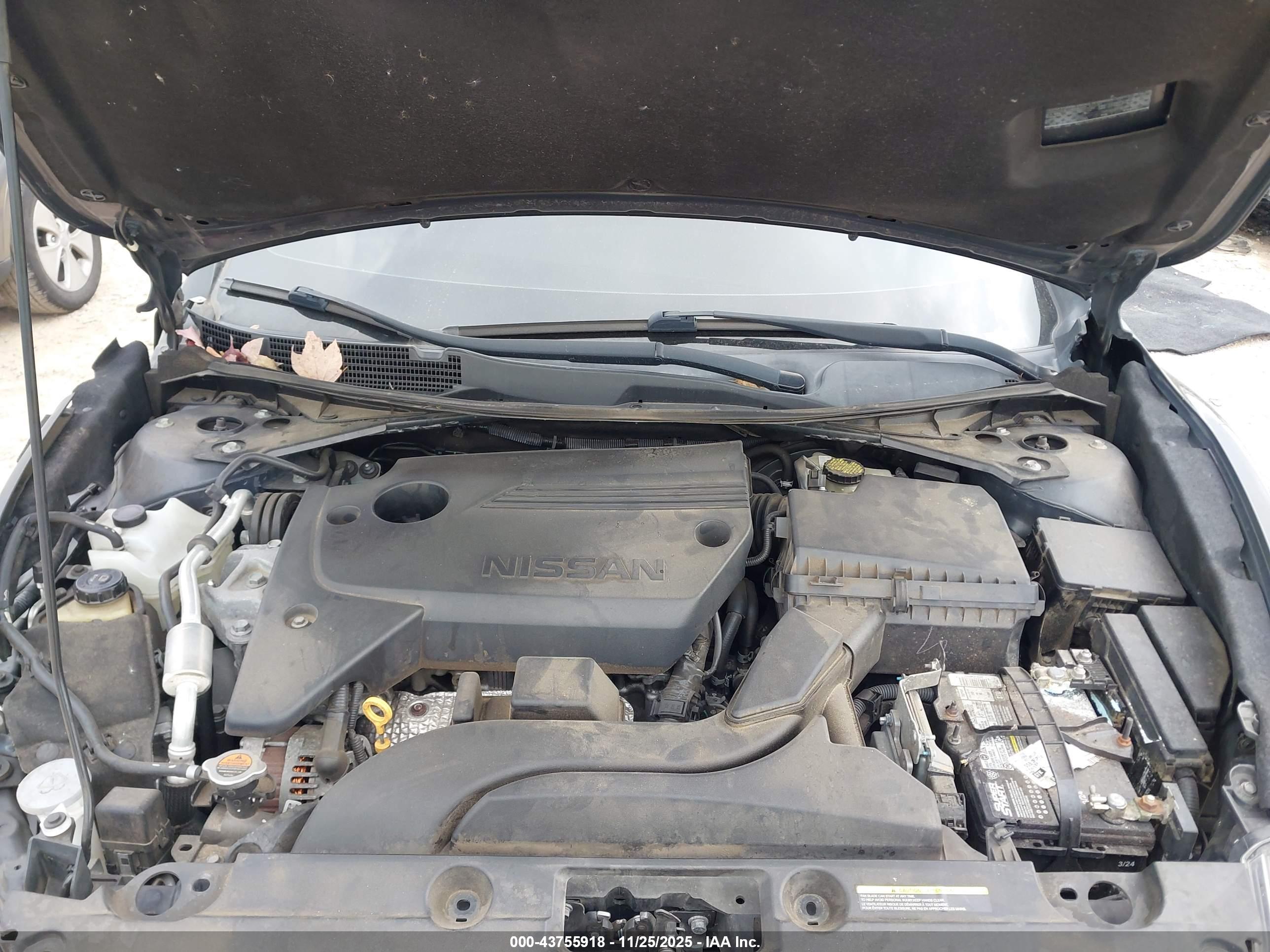 NISSAN ALTIMA image 10